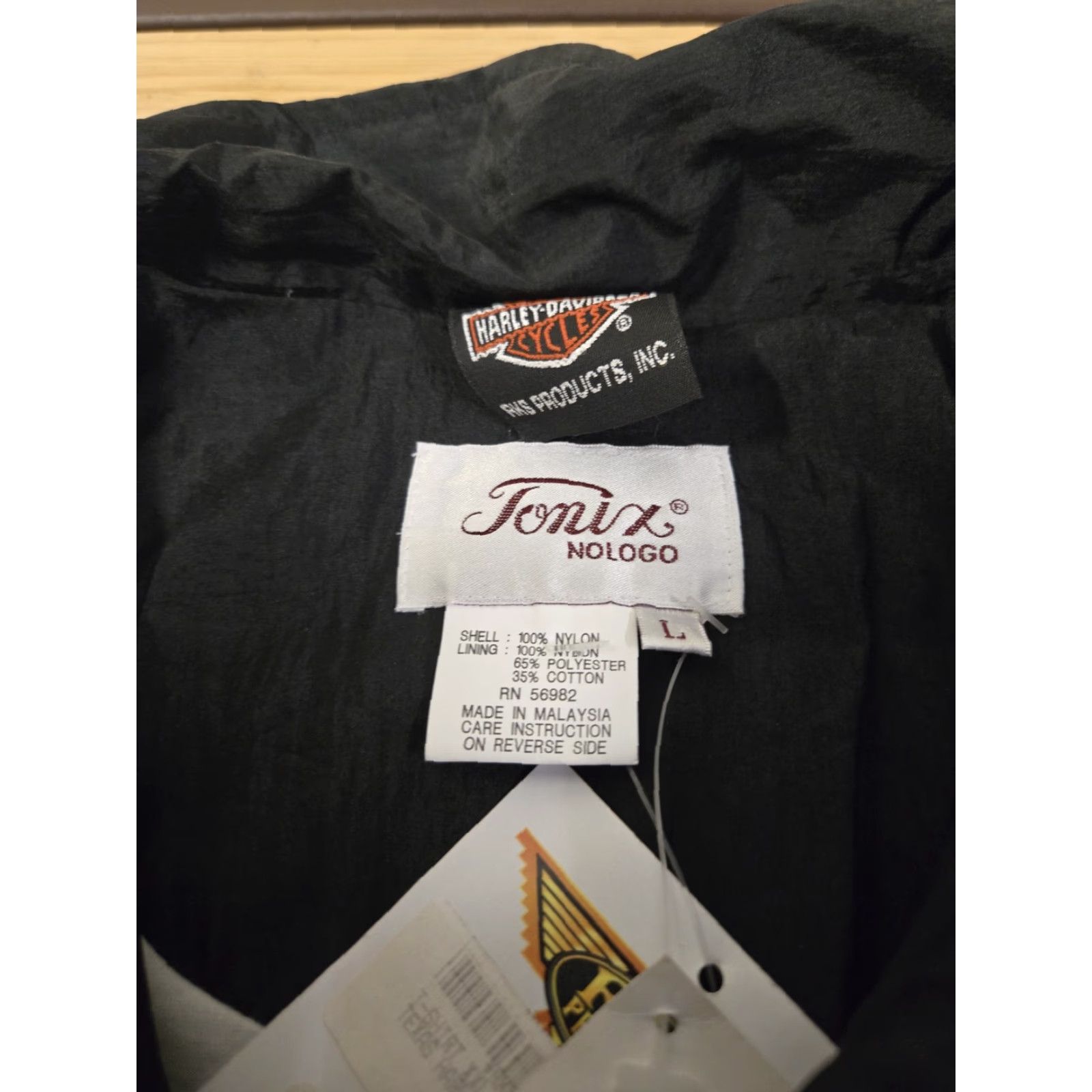 Harley Davidson VINTAGE Harley-Davidson Jacket Mens Large Nylon Texas Bedford 90s Windbreaker Black Orange White Zip Embroidered Logo Zipper Full Zip Lined Size US L / EU 52-54 / 3 - 7 Thumbnail
