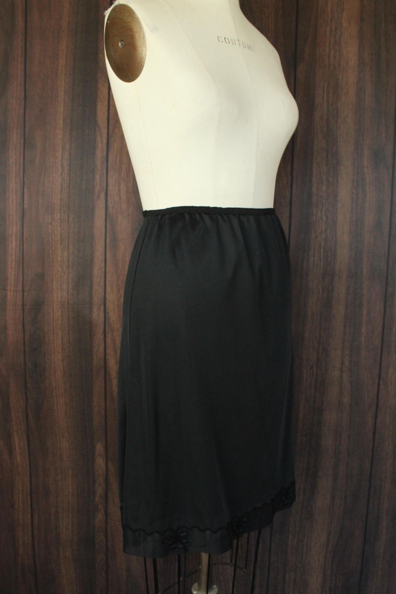 Vintage Vintage 1960s 1970s Half Slip, Carol Brent Black Nylon with Size ONE SIZE - 6 Thumbnail