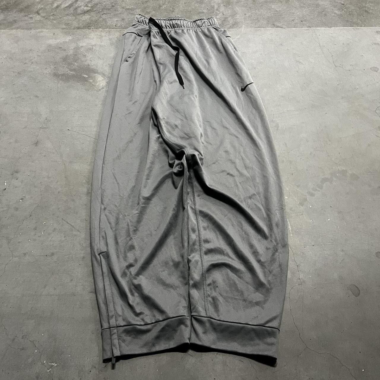 Nike Crazy Vintage Y2K/2000s Nike Grey Trackpants with pockets and leg zippers! Size US 38 / EU 54 - 2 Thumbnail