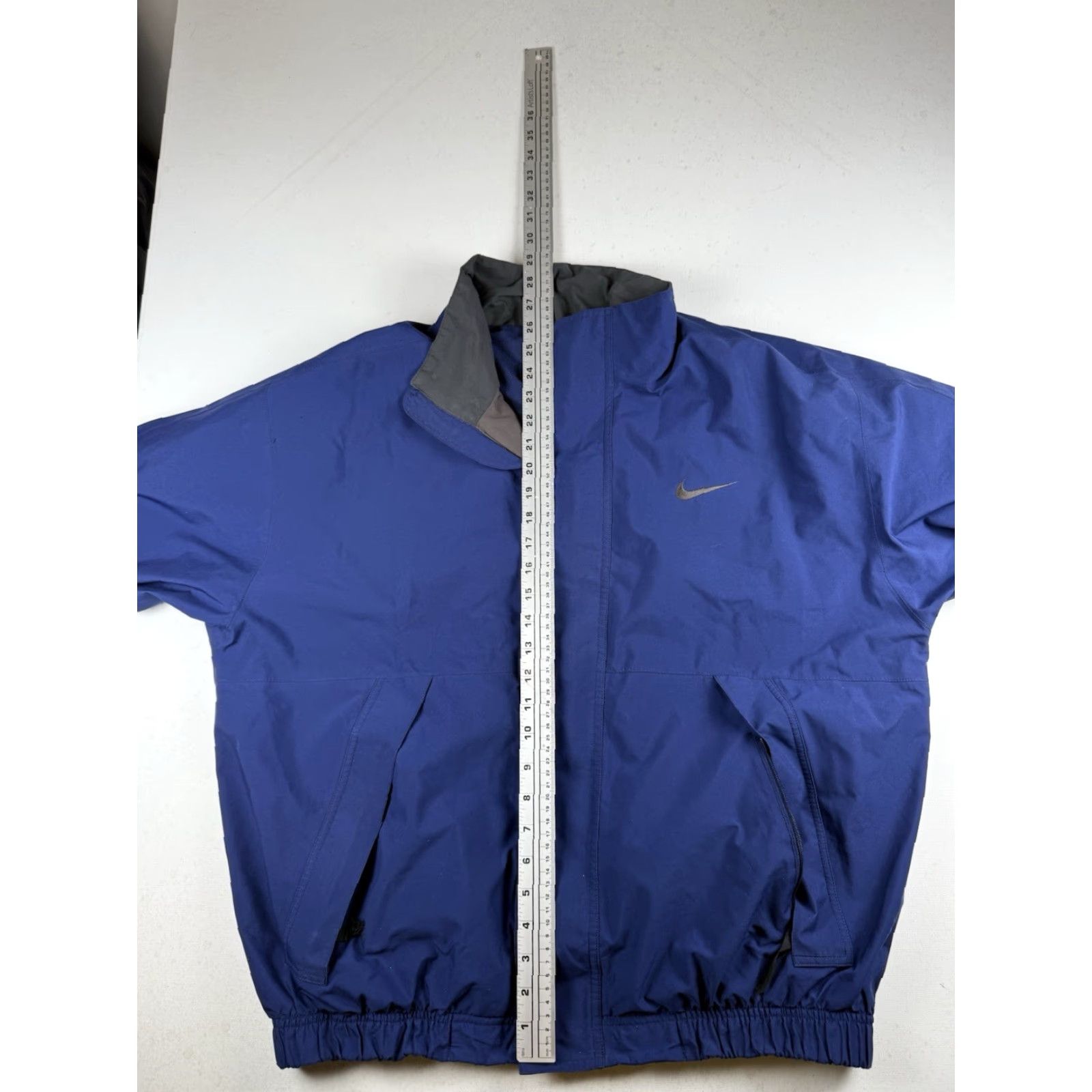Nike **Nike Blue Golf Jacket Mens Large Windbreaker Full Zip Performance** User: **Nike Blue Windbreaker Mens Large Golf Jacket Full Zip Performance** Size US L / EU 52-54 / 3 - 6 Thumbnail