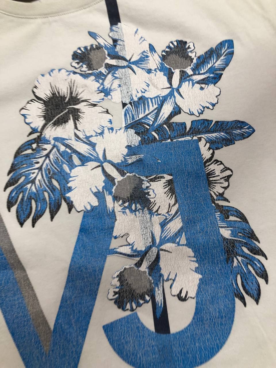 Versace Jeans Couture Versace Jeans Couture T-shirt With Colorful Print basic tee Size US L / EU 52-54 / 3 - 7 Thumbnail