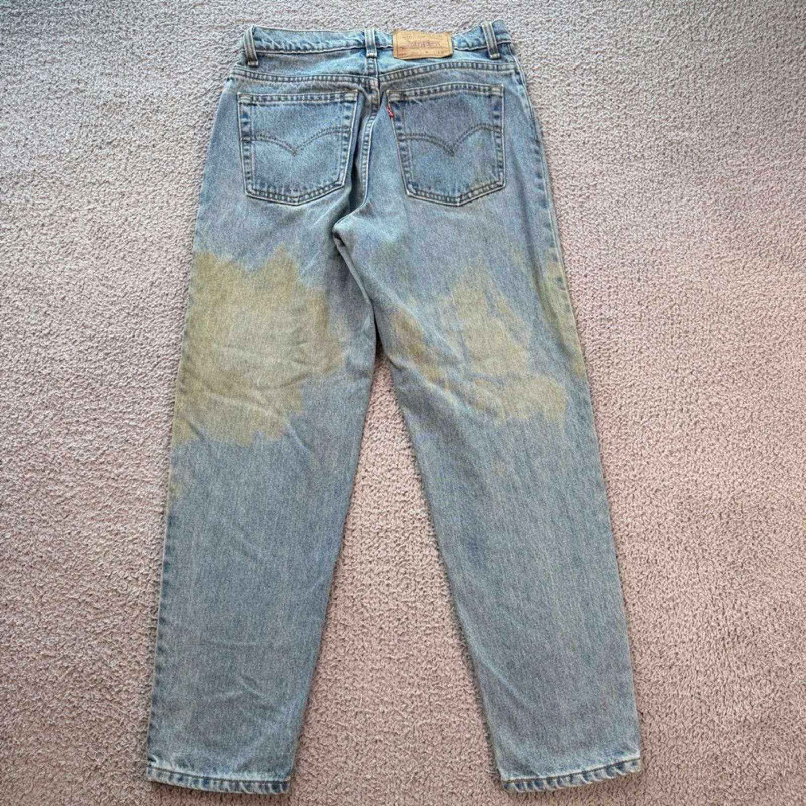 Levi's Vintage Levis 550 Made in Canada Jeans 28x29 Relaxed Light Size US 28 / EU 44 - 2 Thumbnail