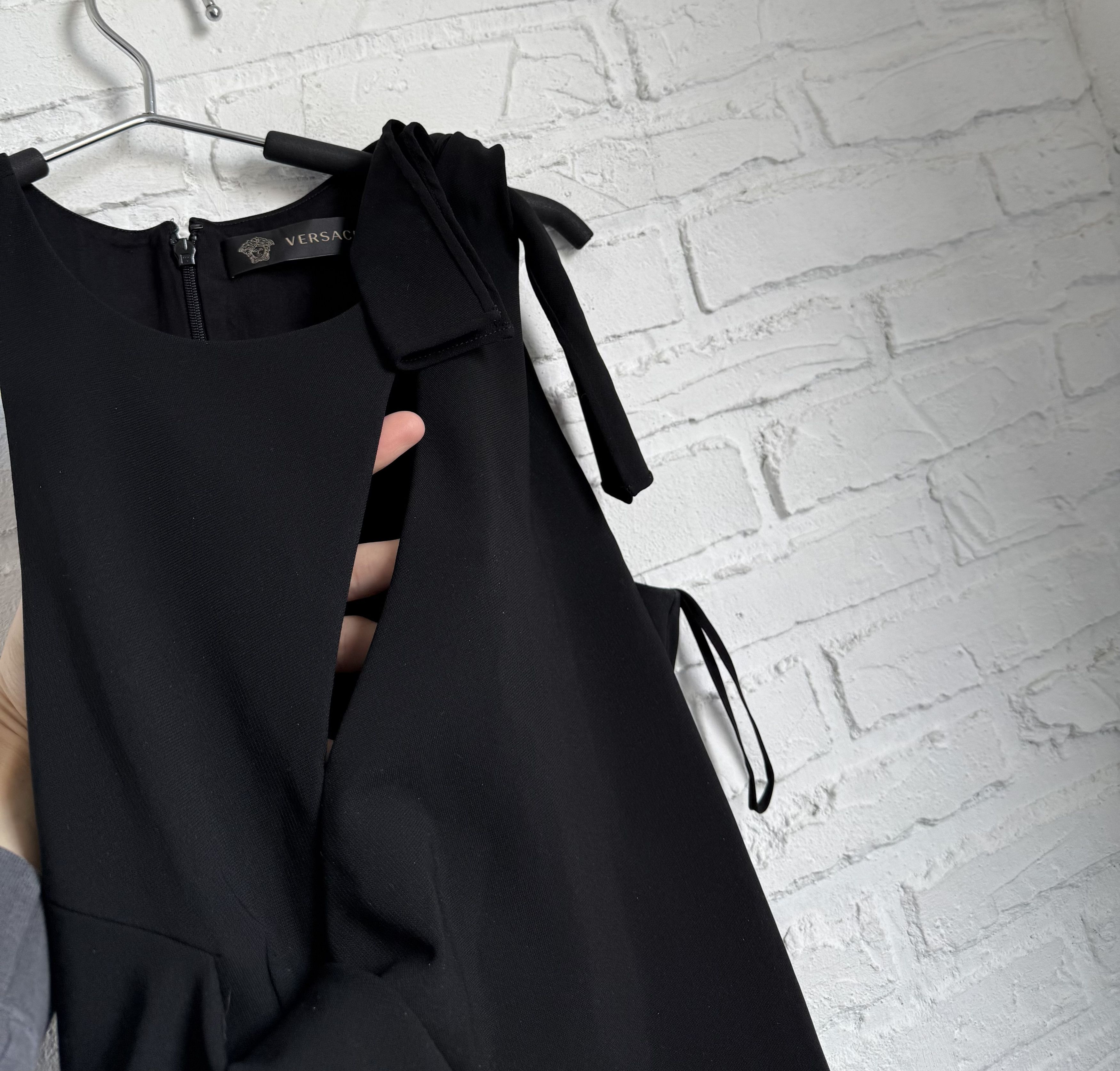 Versace Versace Black Asymmetrical Midi Dress Bow Detail Size L / US 10 / IT 46 - 3 Thumbnail