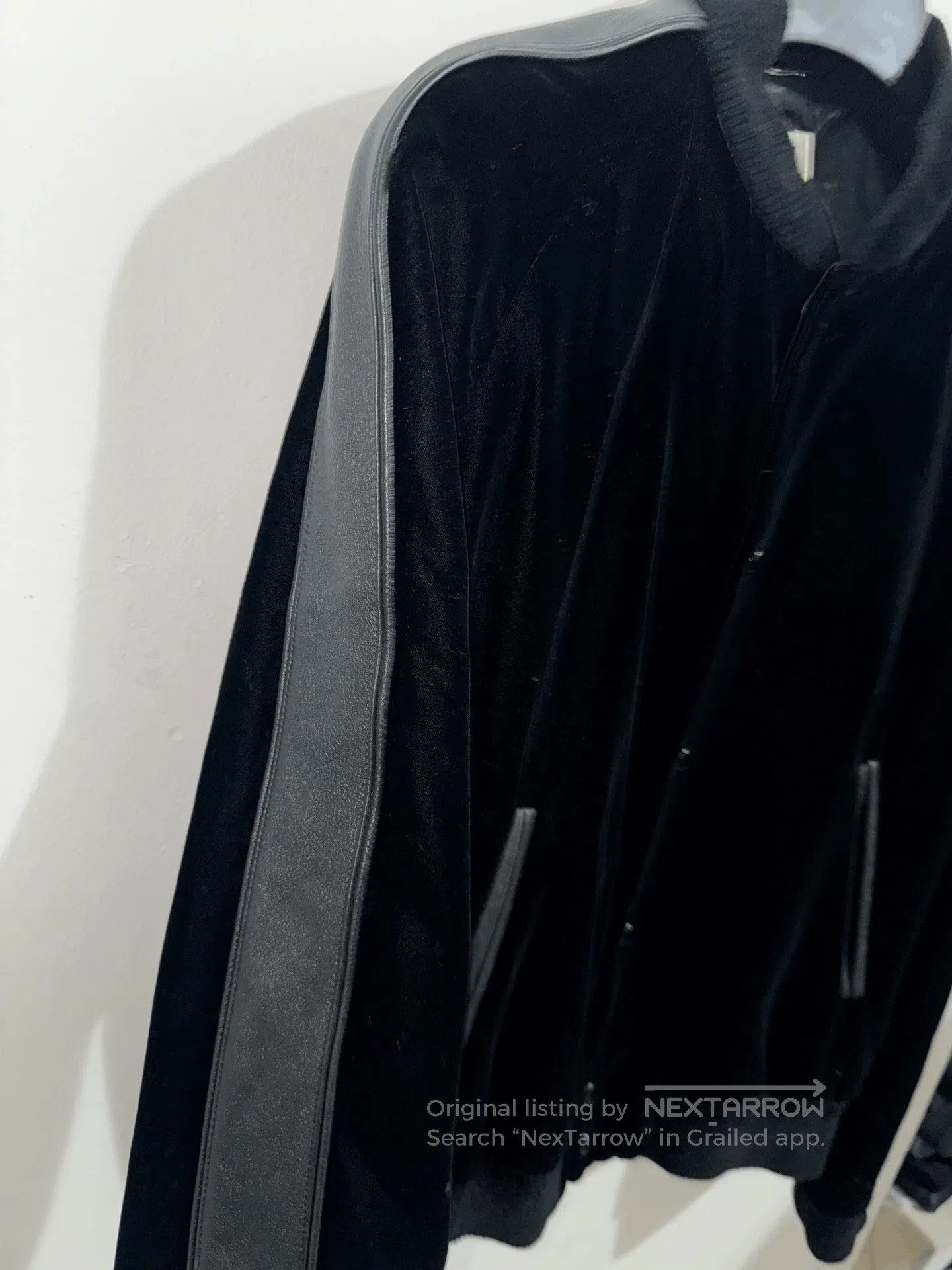 Saint Laurent Paris Saint Laurent Black Velvet Skull Jacket. Size US S / EU 44-46 / 1 - 5 Thumbnail