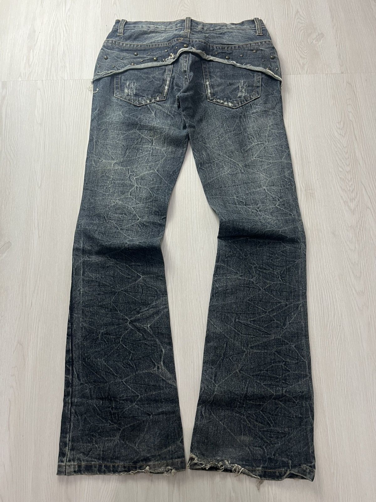 If Six Was Nine × Le Grande Bleu (L.G.B.) × Tornado Mart Lowbox Studded Distressed Clawmark Flared Denim Size US 31 - 2 Thumbnail