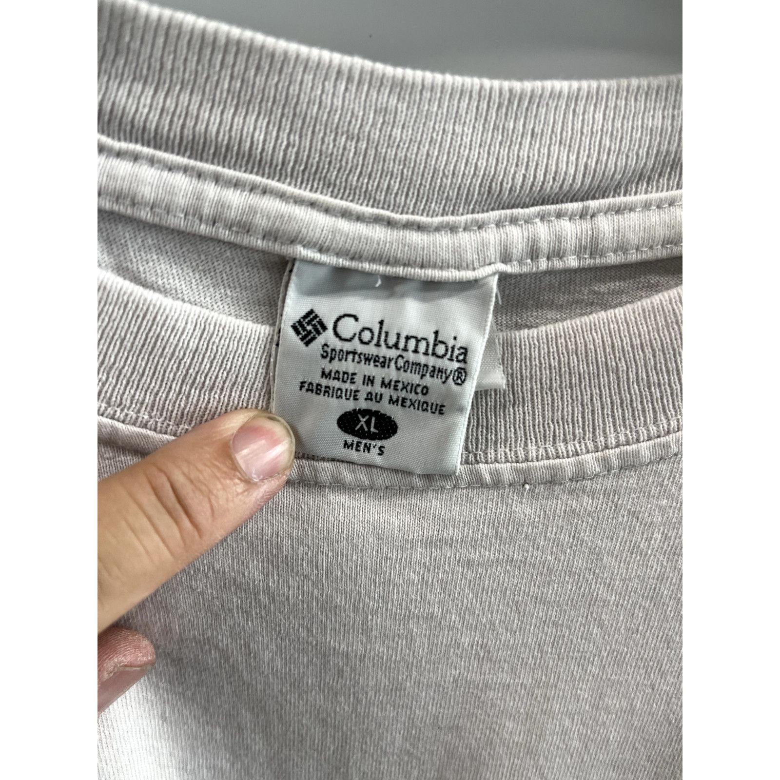 Columbia VTG COLUMBIA SPORTSWEAR SWORDFISH GREY DOUBLE SIDED FISHING Size US XL / EU 56 / 4 - 4 Thumbnail