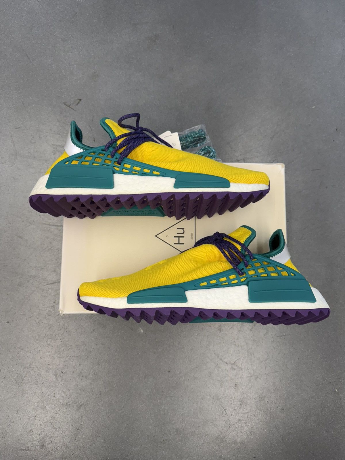 Adidas × Pharrell 2018 Adidas NMD Hu Pharrell Trail Friends & Family AC7189 Size US 11.5 / EU 44-45 - 1 Thumbnail
