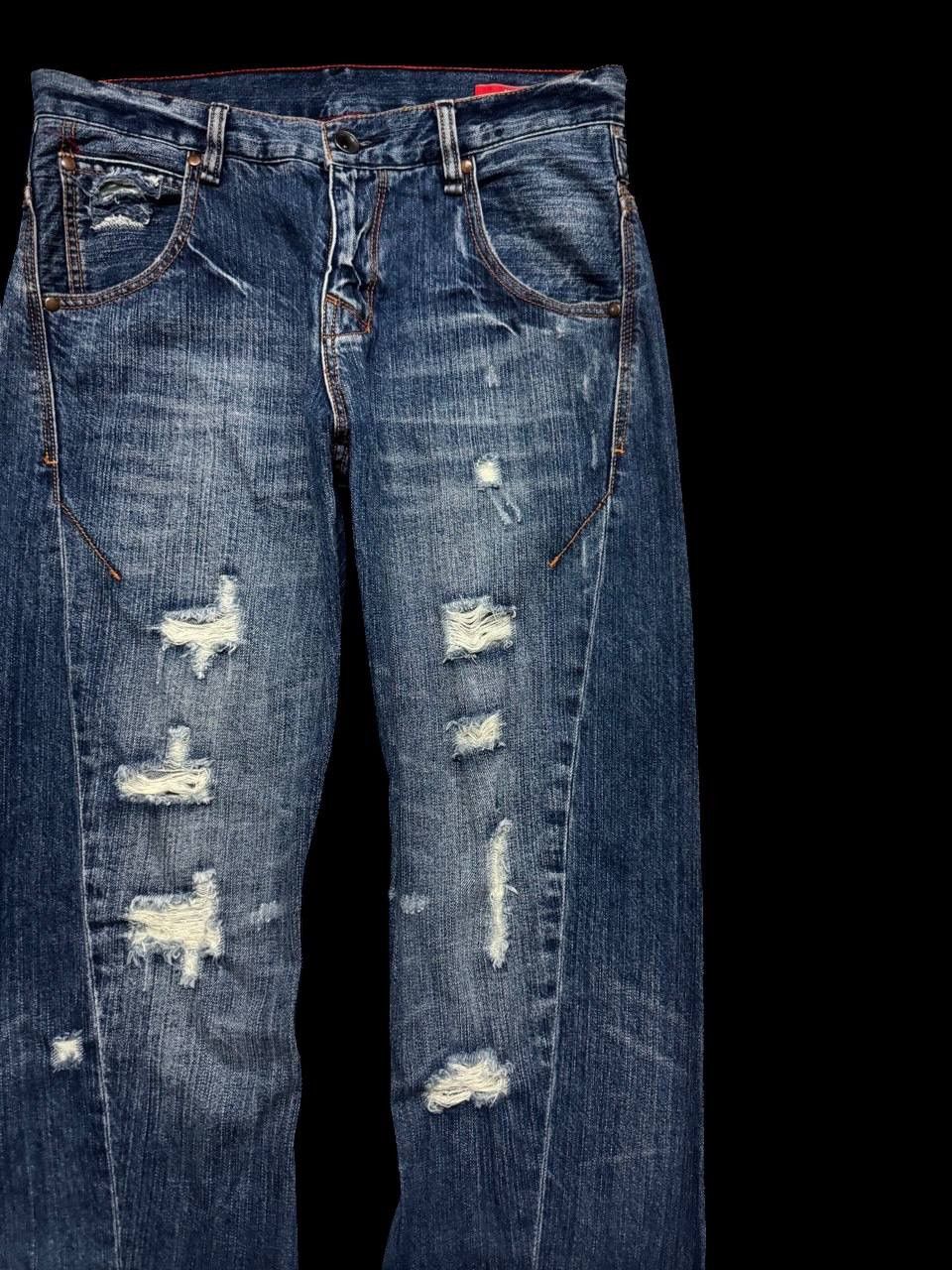 Japanese Brand TWIST LEG Vintage Uj Jean Sick Distressed Ripped Mudwash Size US 32 / EU 48 - 5 Thumbnail