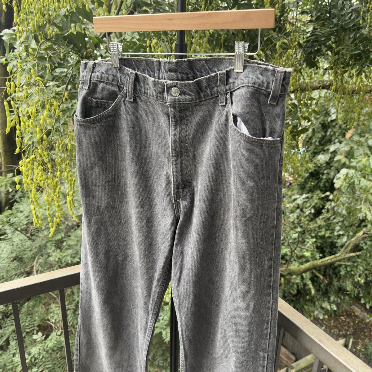 Levi's 90s Levi's 505 Black Jeans Distressed ERD Grunge Chrome Size US 36 / EU 52 - 3 Thumbnail