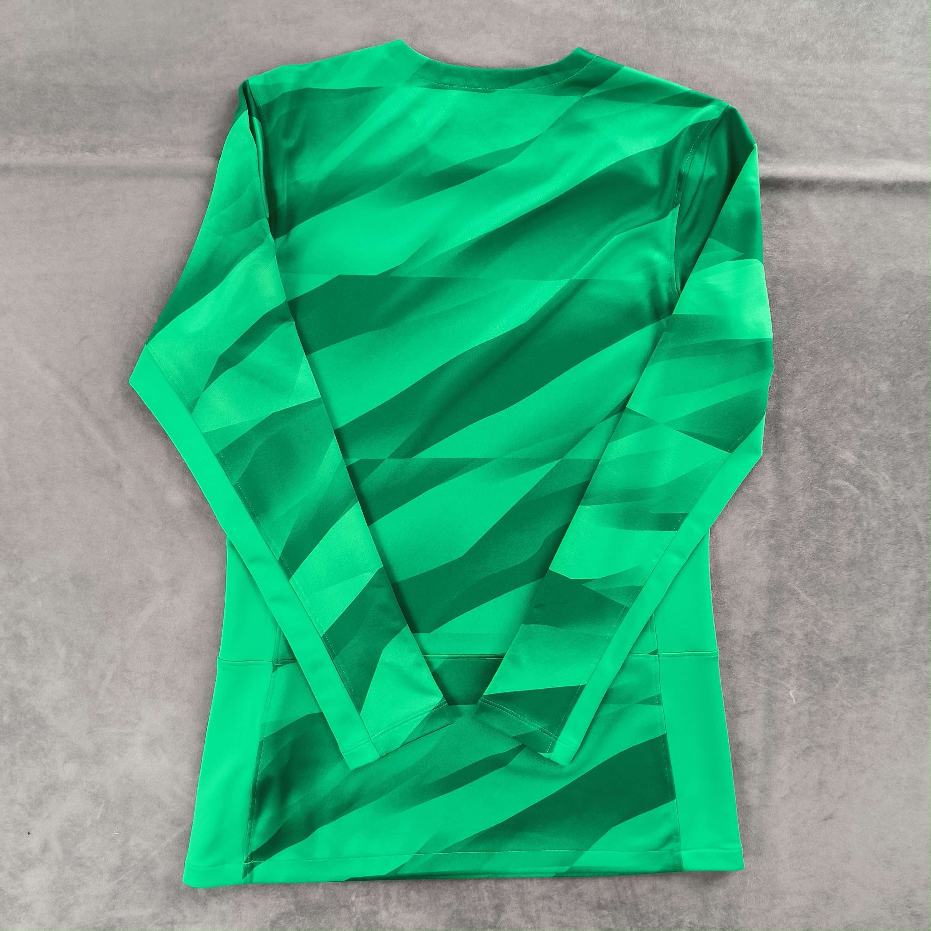 Nike England 2024-26 Nike goalkeeper football jersey shirt size S Size US S / EU 44-46 / 1 - 2 Thumbnail