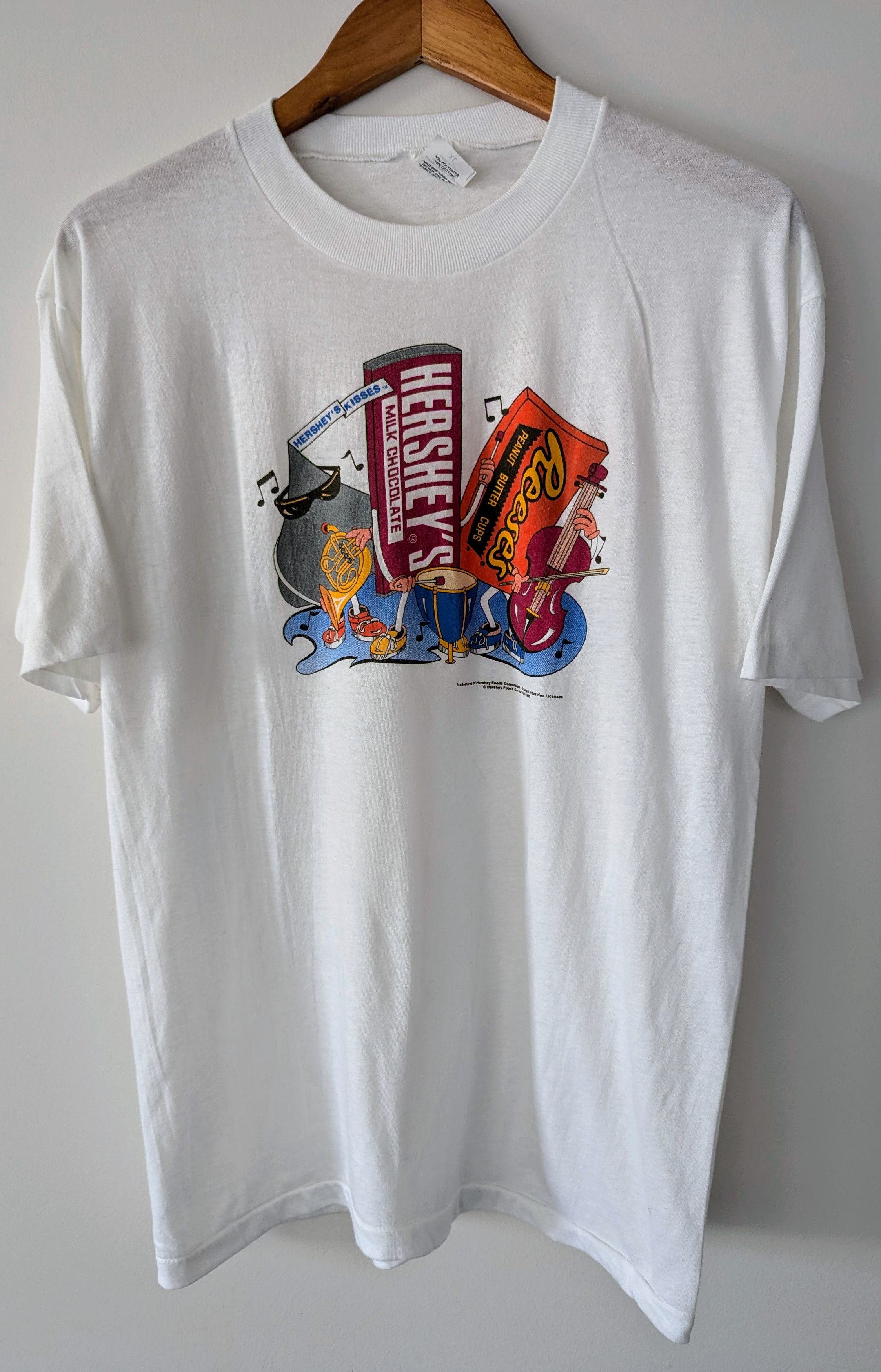 Vintage HERSHEYS CHOCOLATE BAR BAND T-SHIRT REESES PIECES - VINTAGE Size US XL / EU 56 / 4 - 1 Thumbnail