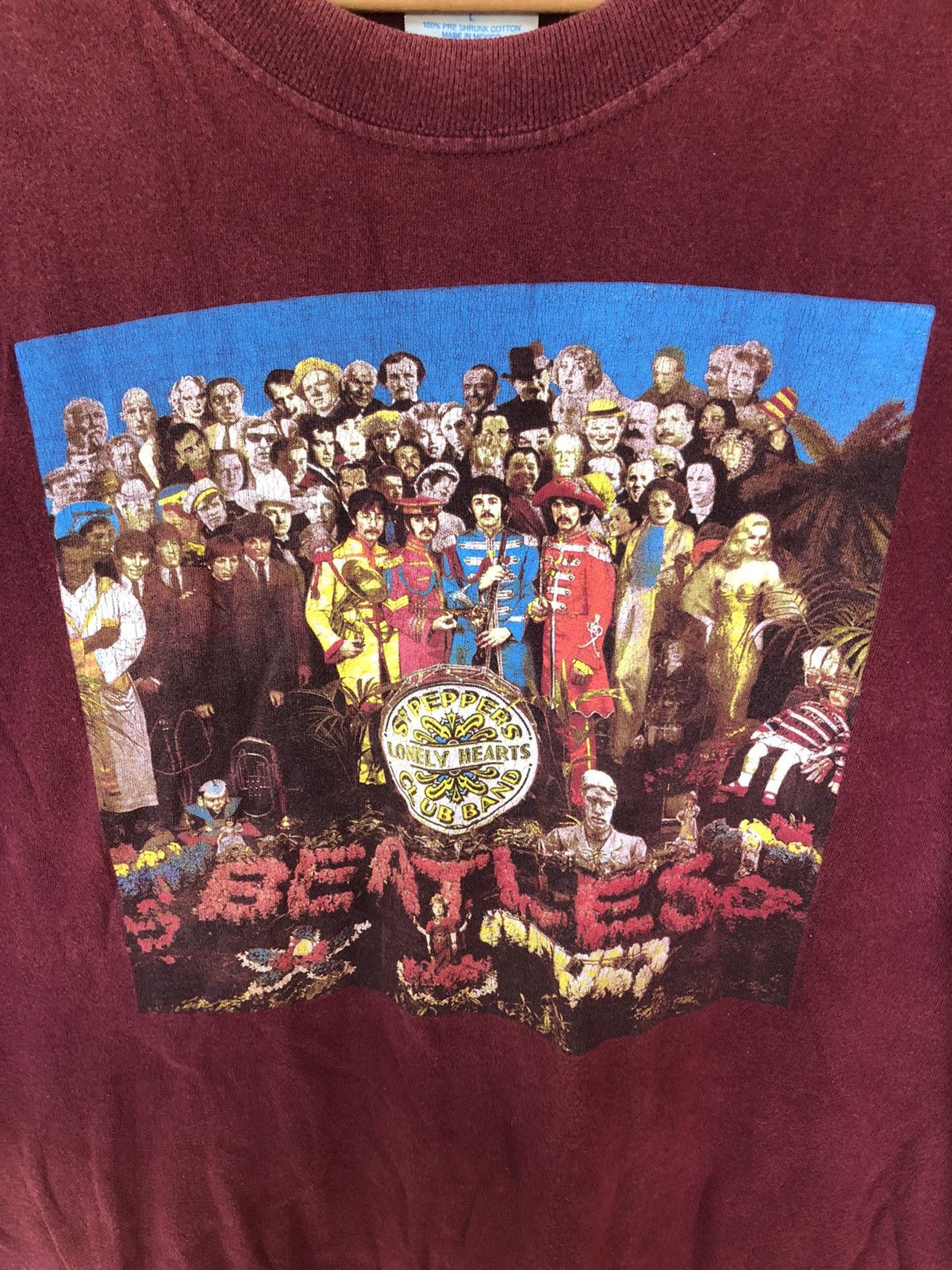 Band Tees Vintage The Beatles Sgt. Peppers Lonely Hearts Club Tee Size US L / EU 52-54 / 3 - 3 Thumbnail