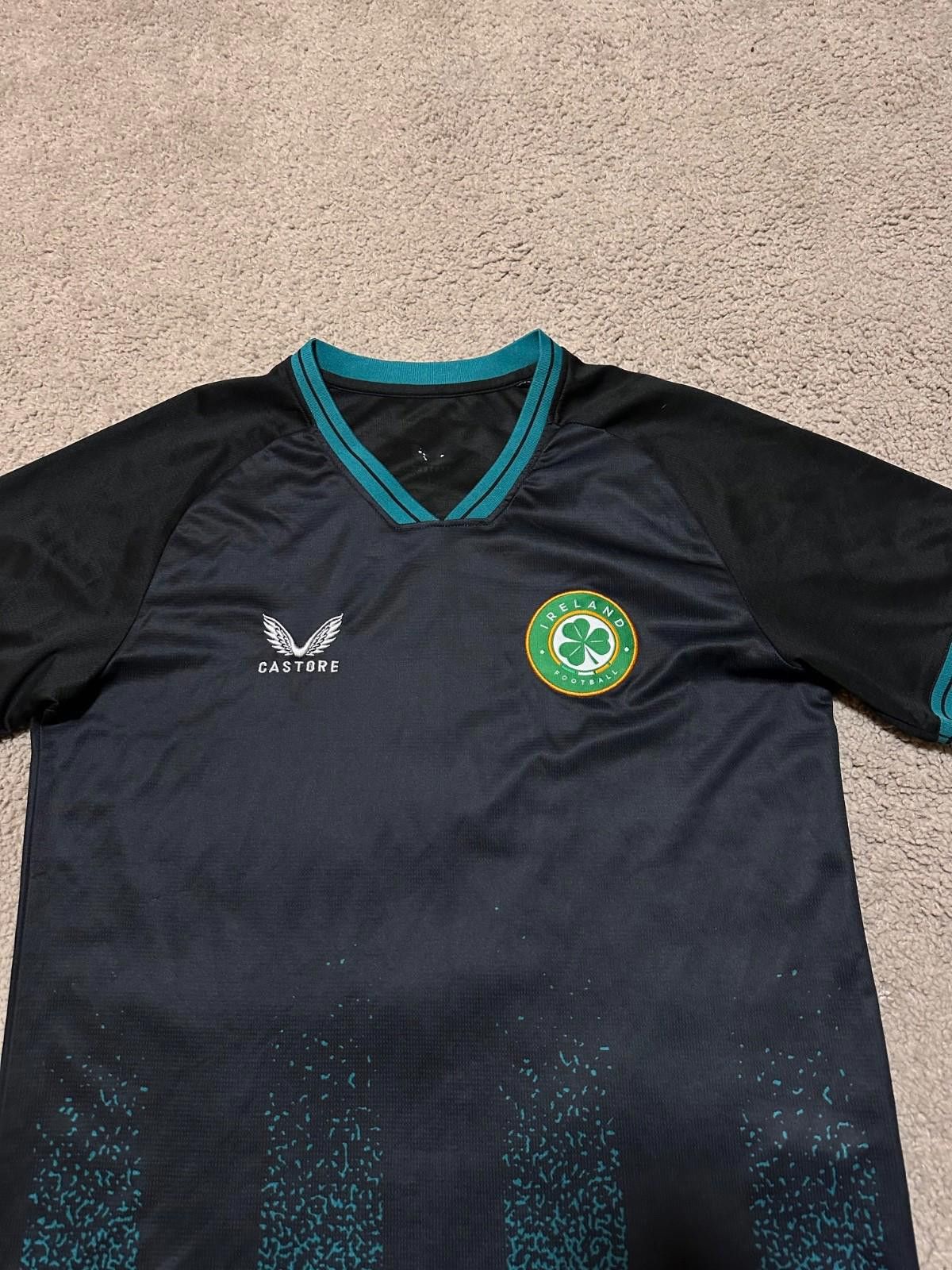 Castore IRELAND 2023 2024 THIRD FOOTBALL SHIRT SOCCER JERSEY L Size US L / EU 52-54 / 3 - 3 Thumbnail