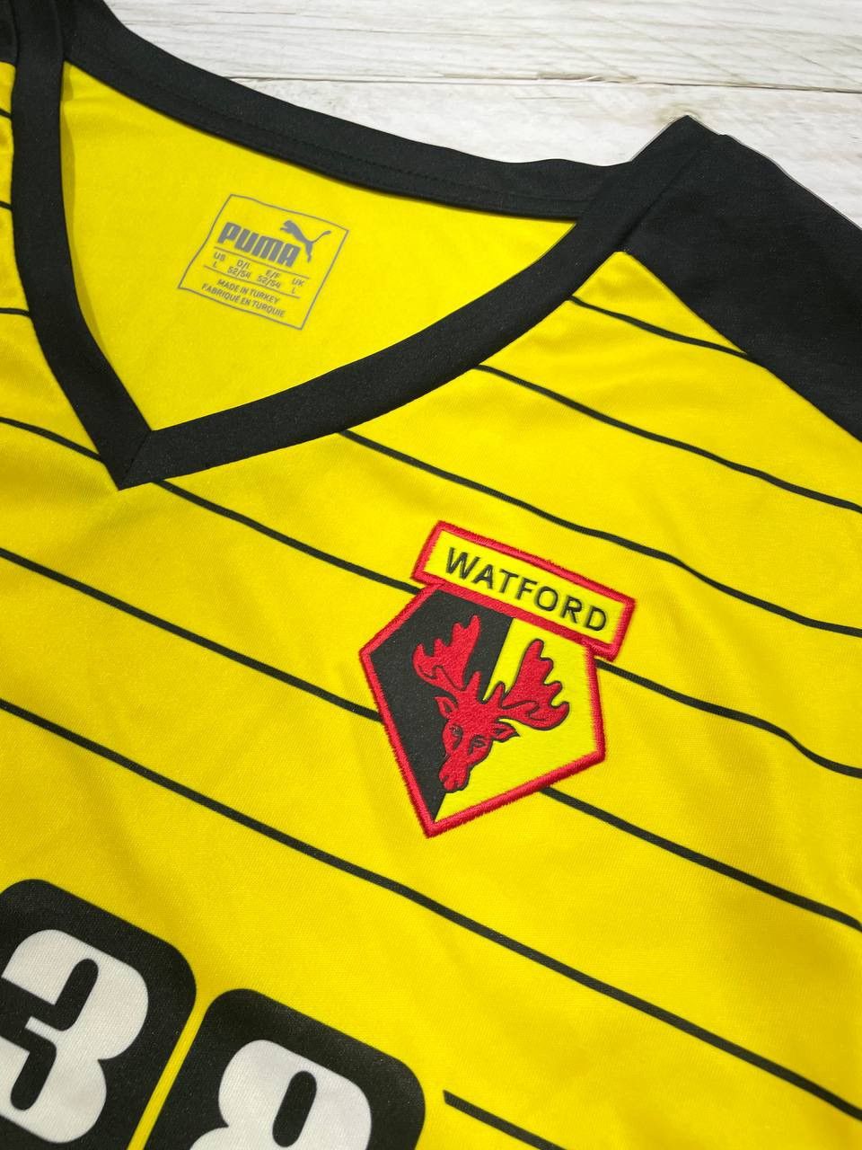 Puma Puma Watford 2015 2016 Home Shirt Soccer Jersey Football Size US L / EU 52-54 / 3 - 6 Thumbnail