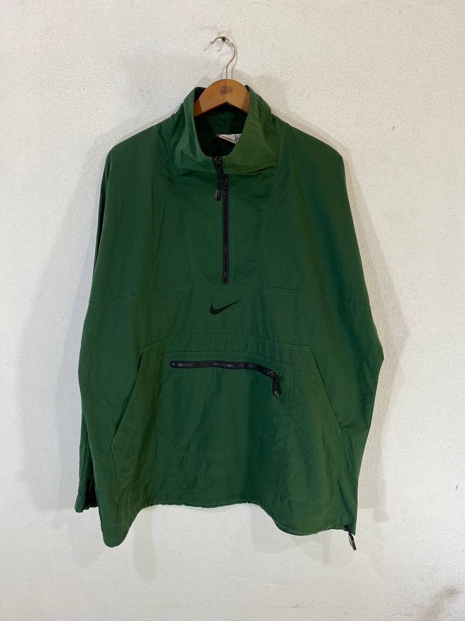 image of Avant Garde x Nike Vintage Nike Centre Swoosh Anorak Jacket in Green, Men's (Size Medium)