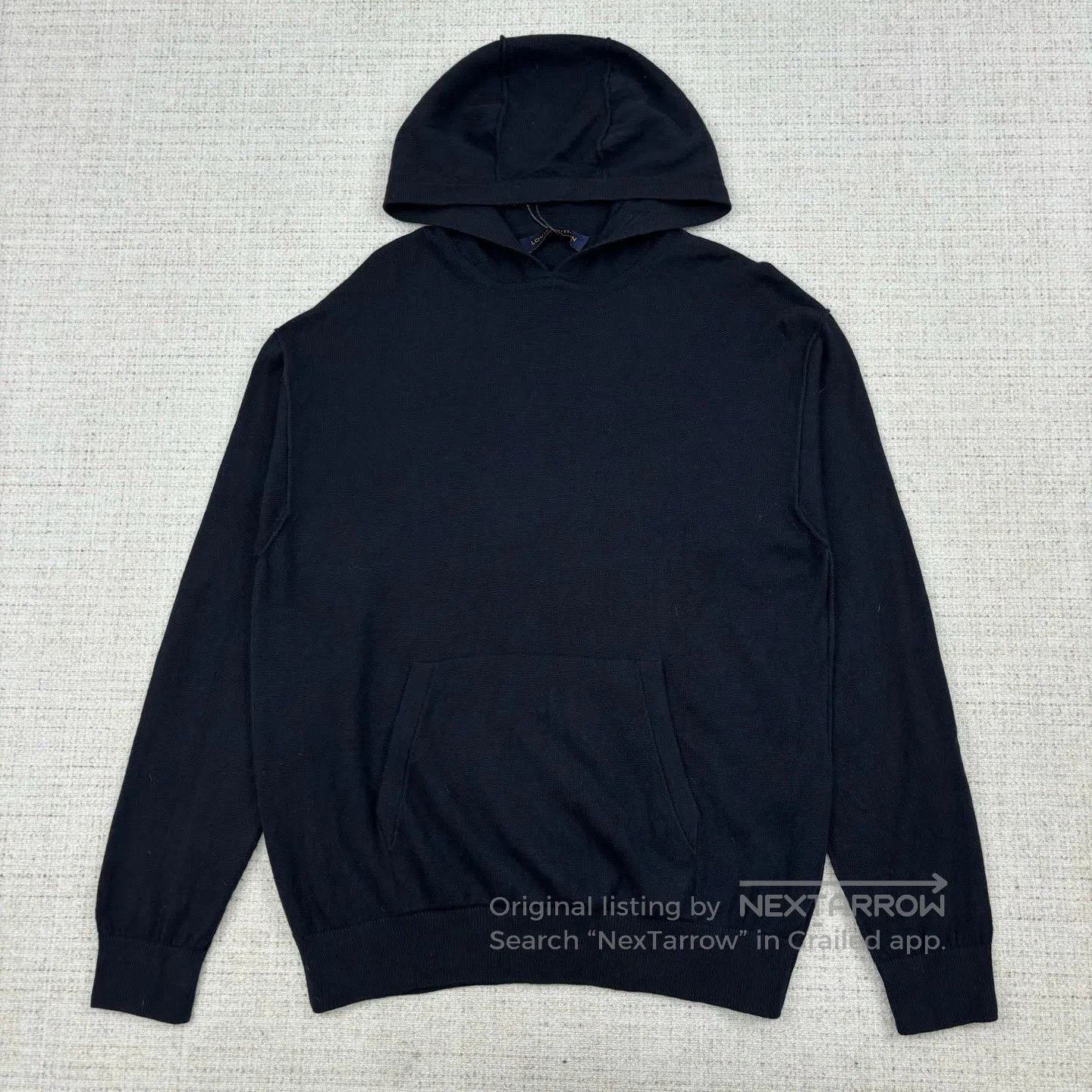 Louis Vuitton Louis Vuitton Solid Back Logo Hoodie. Size US L / EU 52-54 / 3 - 1 Thumbnail