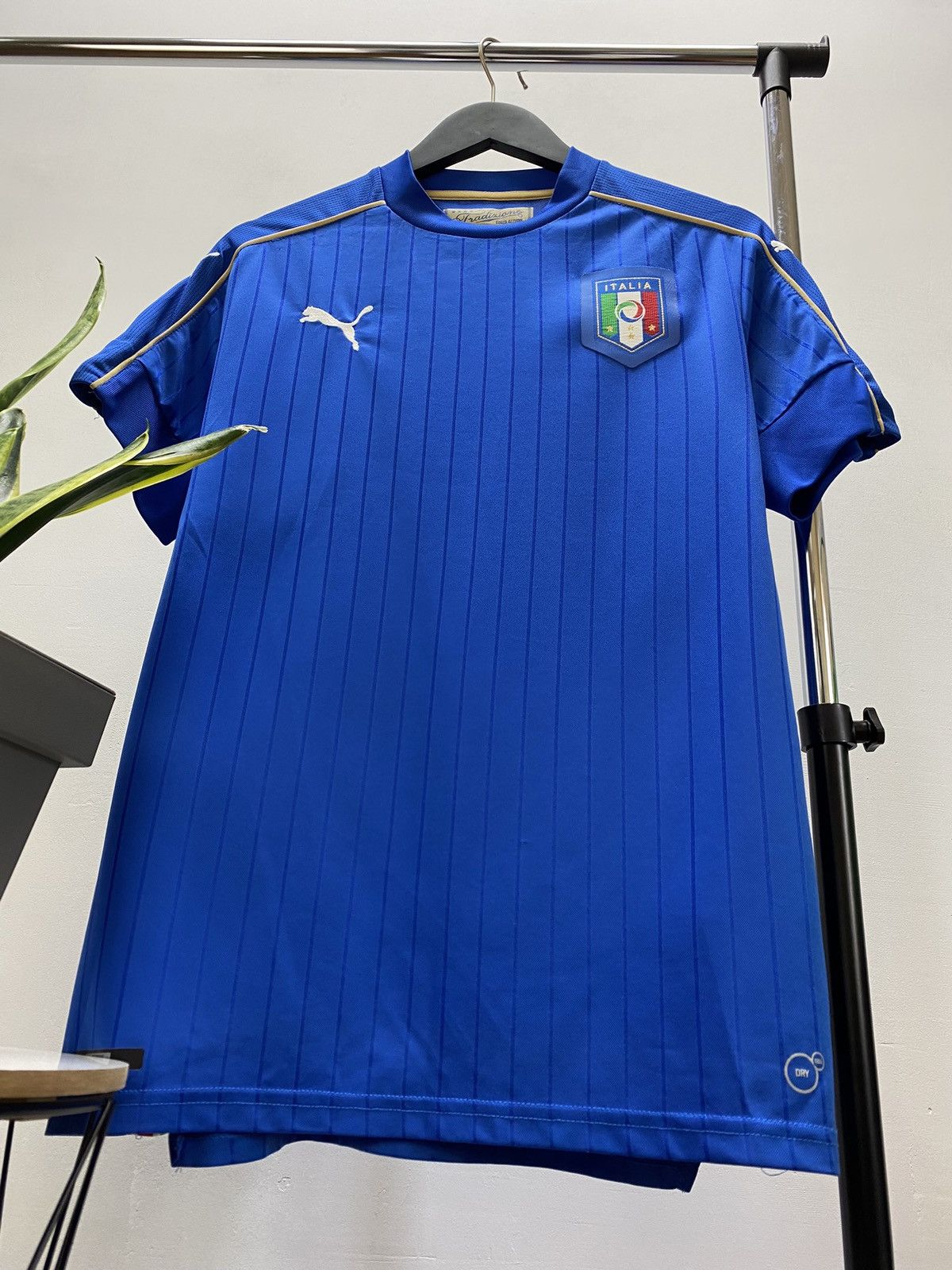 Puma Puma Italy 2016 Home Kit Soccer Jersey Football Shirt Size US M / EU 48-50 / 2 - 4 Thumbnail