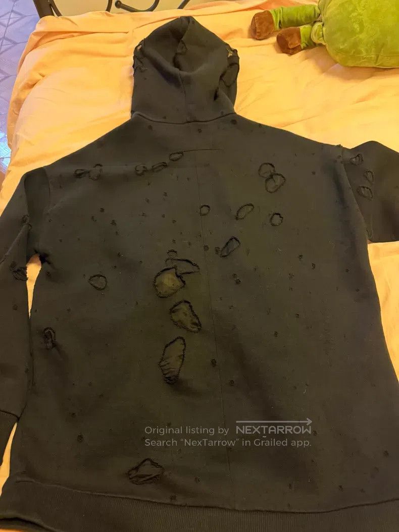 Givenchy Givenchy High Street Hole Design Hoodie Size US XS / EU 42 / 0 - 2 Thumbnail