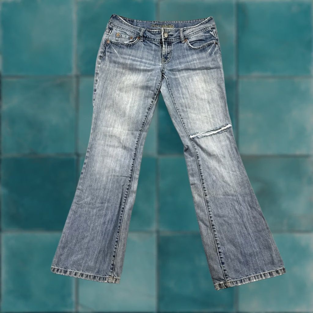 American Eagle Outfitters American Eagle Jeans Flared Distressed Size 8 Regular Blue 00s Women Size 30" / US 8 / IT 44 - 1 Thumbnail