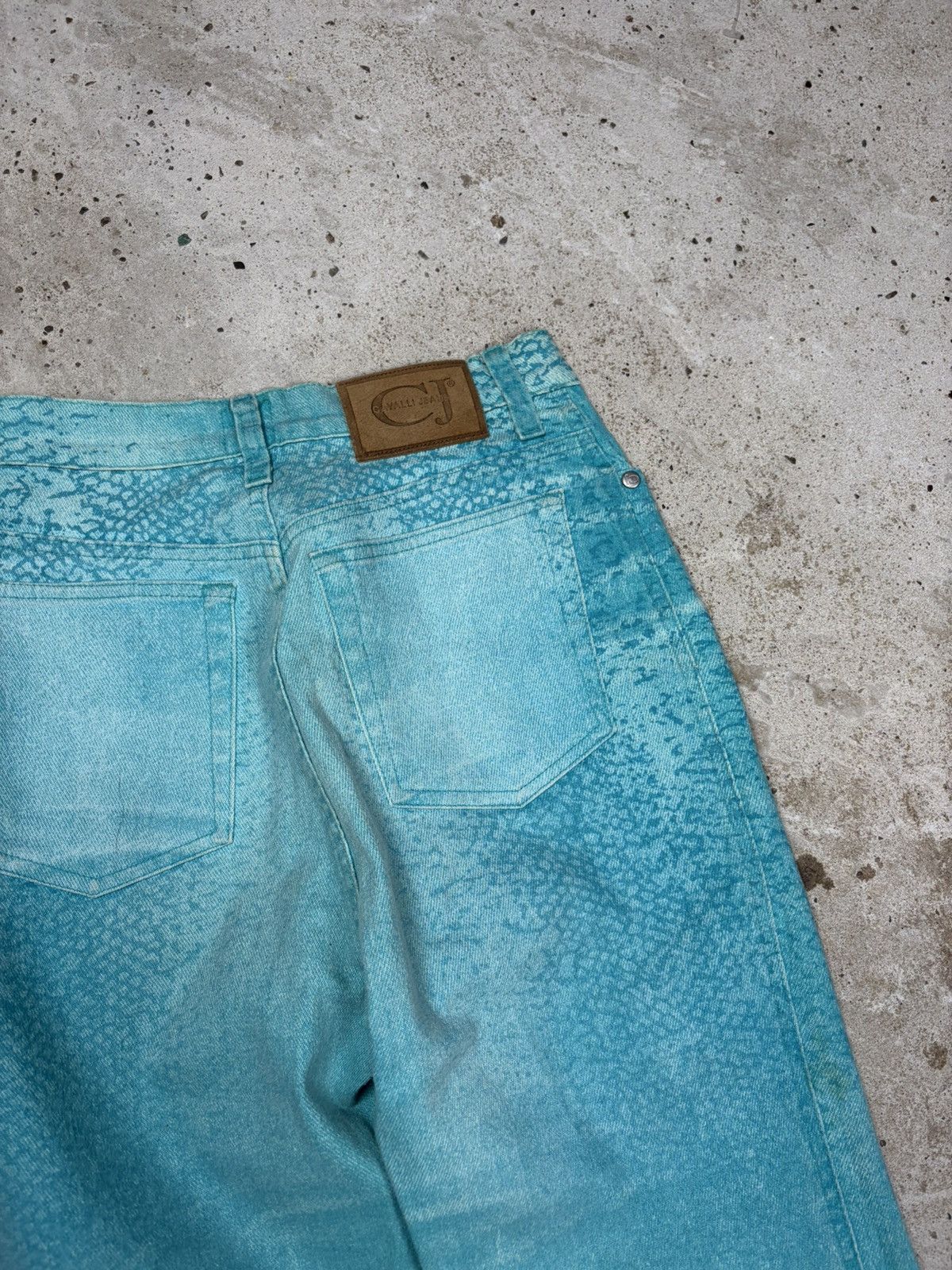 Roberto Cavalli Vintage 90s Roberto Cavalli Jeans Blue Fish Scale Denim Pant Size 28" / US 6 / IT 42 - 19 Thumbnail