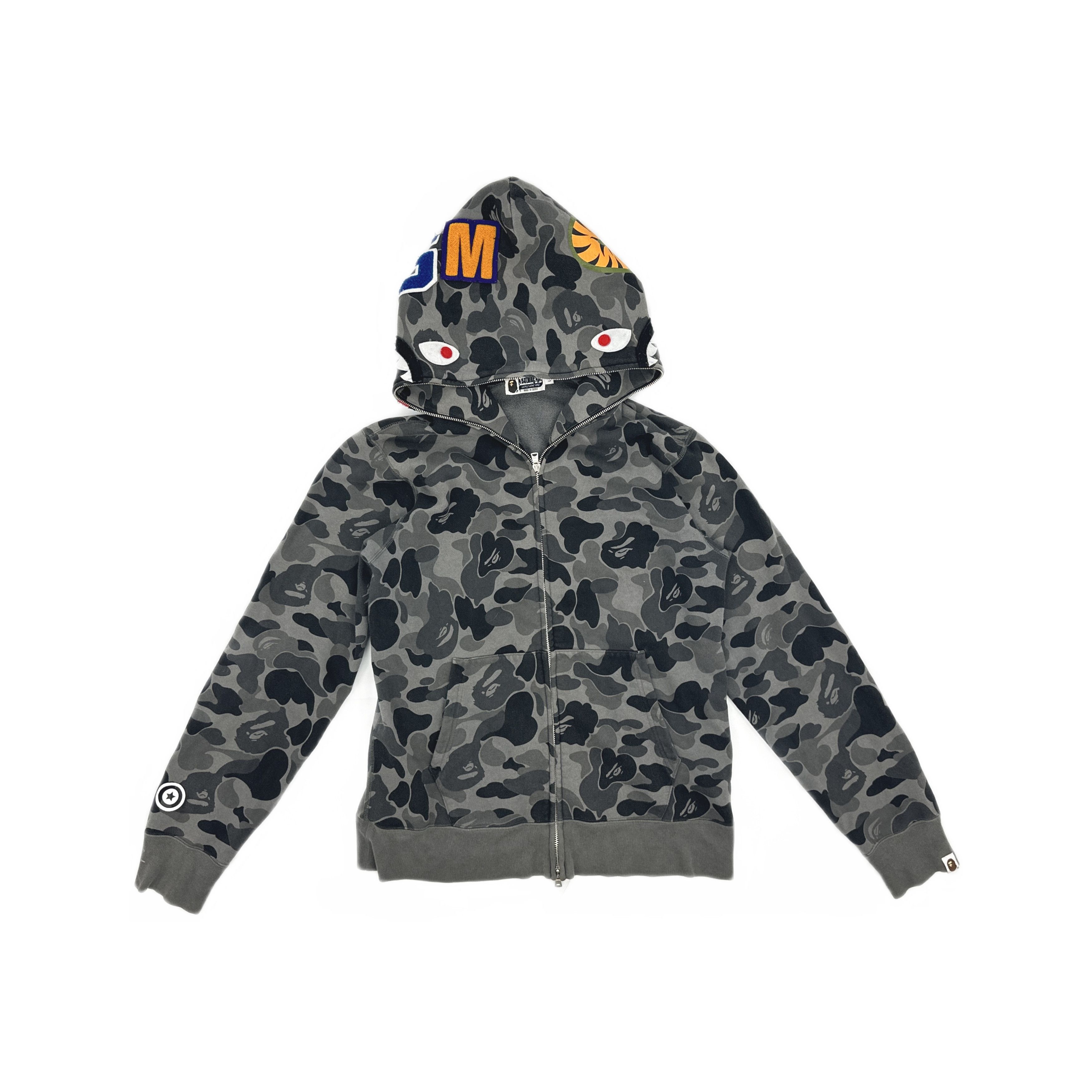 Bape A BATHING APE Camo Shark Full Zip Hoodie Size L Size US L / EU 52-54 / 3 - 1 Thumbnail