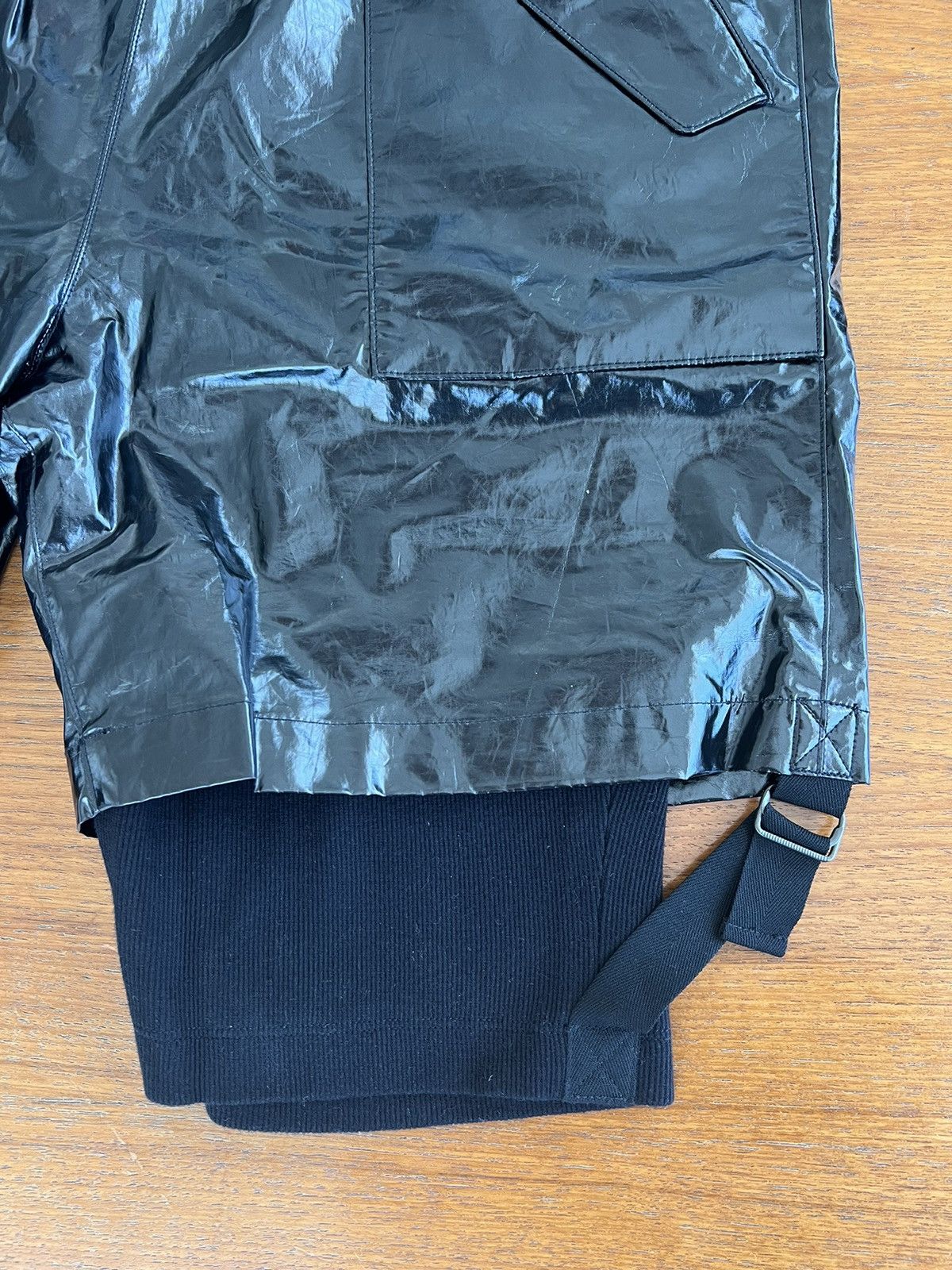 Helmut Lang Helmut Lang plastic/vinyl shorts Size US 36 / EU 52 - 5 Thumbnail