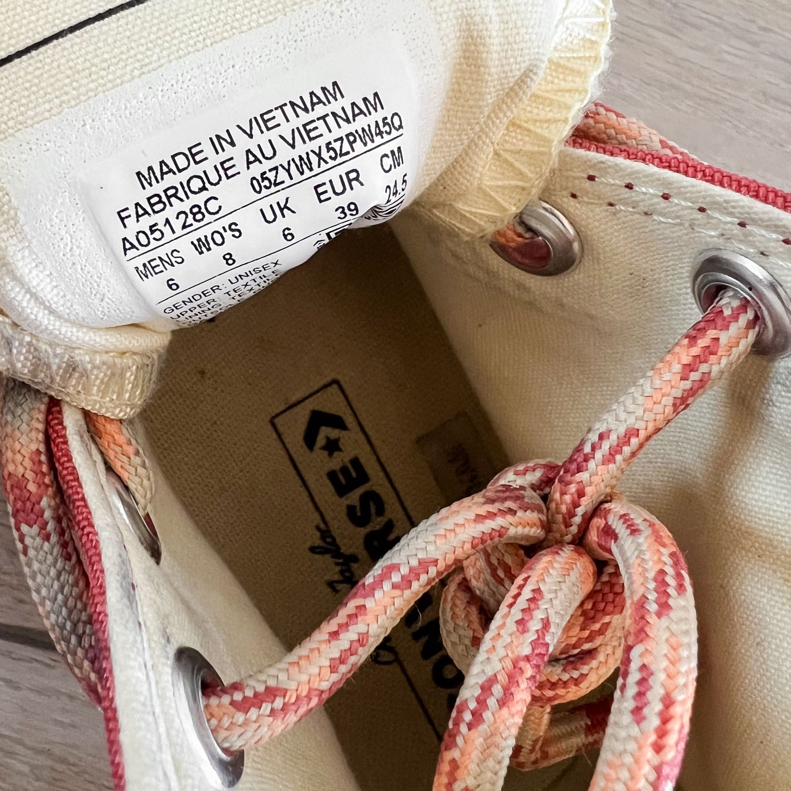 Converse Amazing Converse Chuck Taylor Canvas Sneaker Shoes Size US 6 / EU 39 - 8 Thumbnail