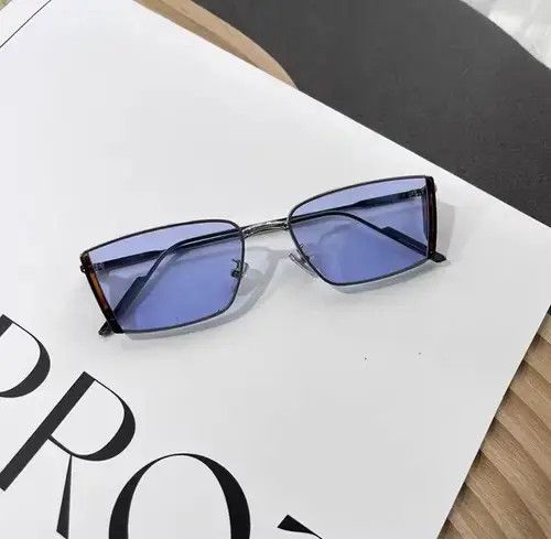Designer Retro punk sunglasses Size ONE SIZE - 1 Thumbnail