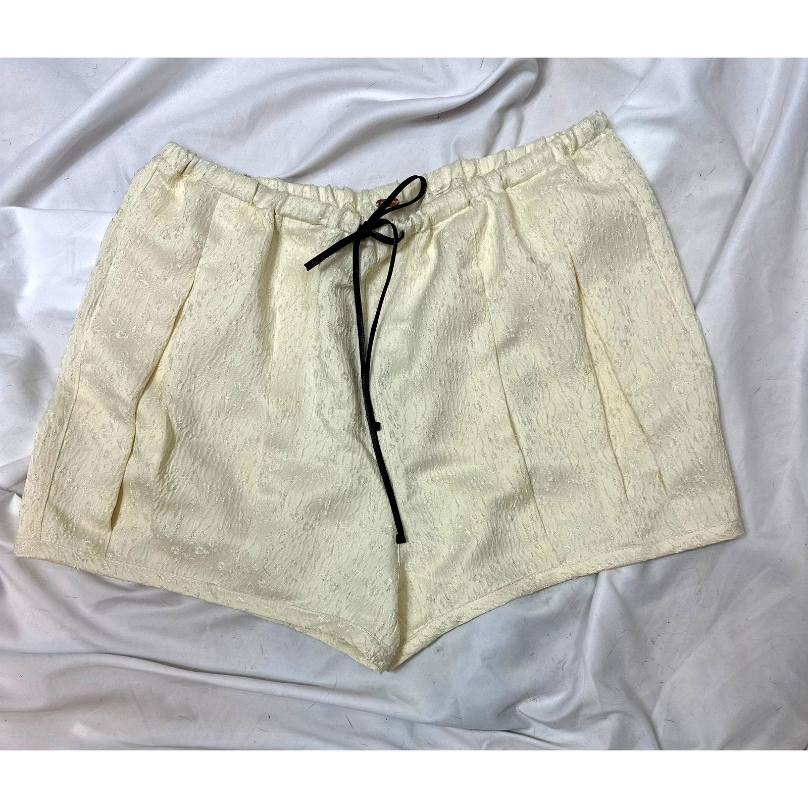 Free People Free People Pearl Satin Shorts Drawstring Waist Tofu L Size 33" - 8 Thumbnail