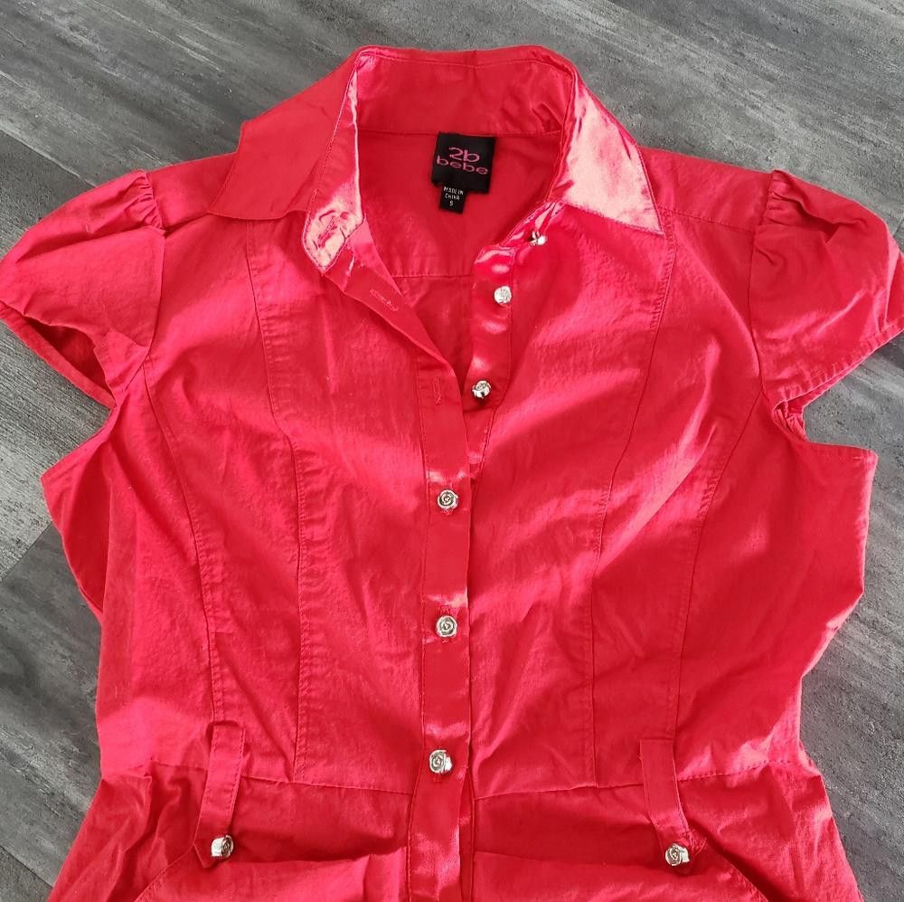 Designer Red Rose Detailed Bebe Button Down Mini Size S / US 4 / IT 40 - 2 Thumbnail
