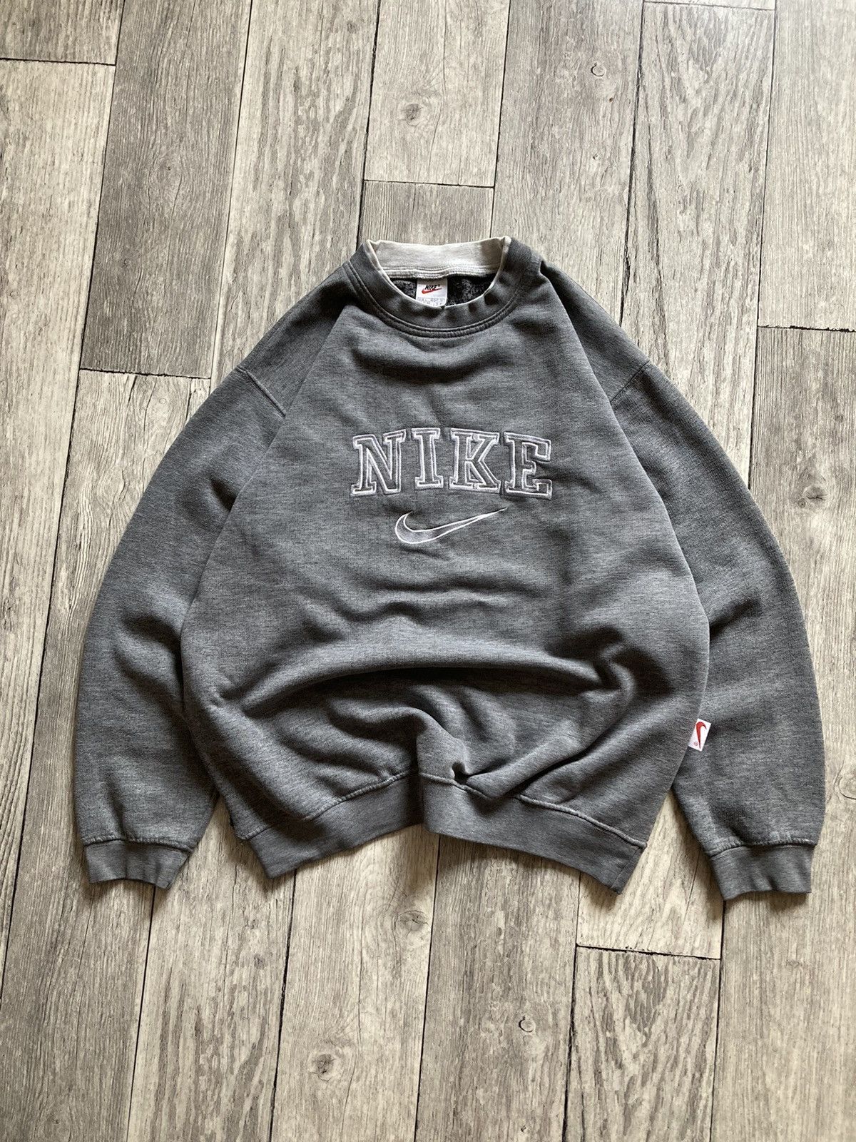 Nike × Vintage Vintage 90’s Nike spellout sweatshirt crewneck M y2k drip Size US M / EU 48-50 / 2 - 2 Thumbnail