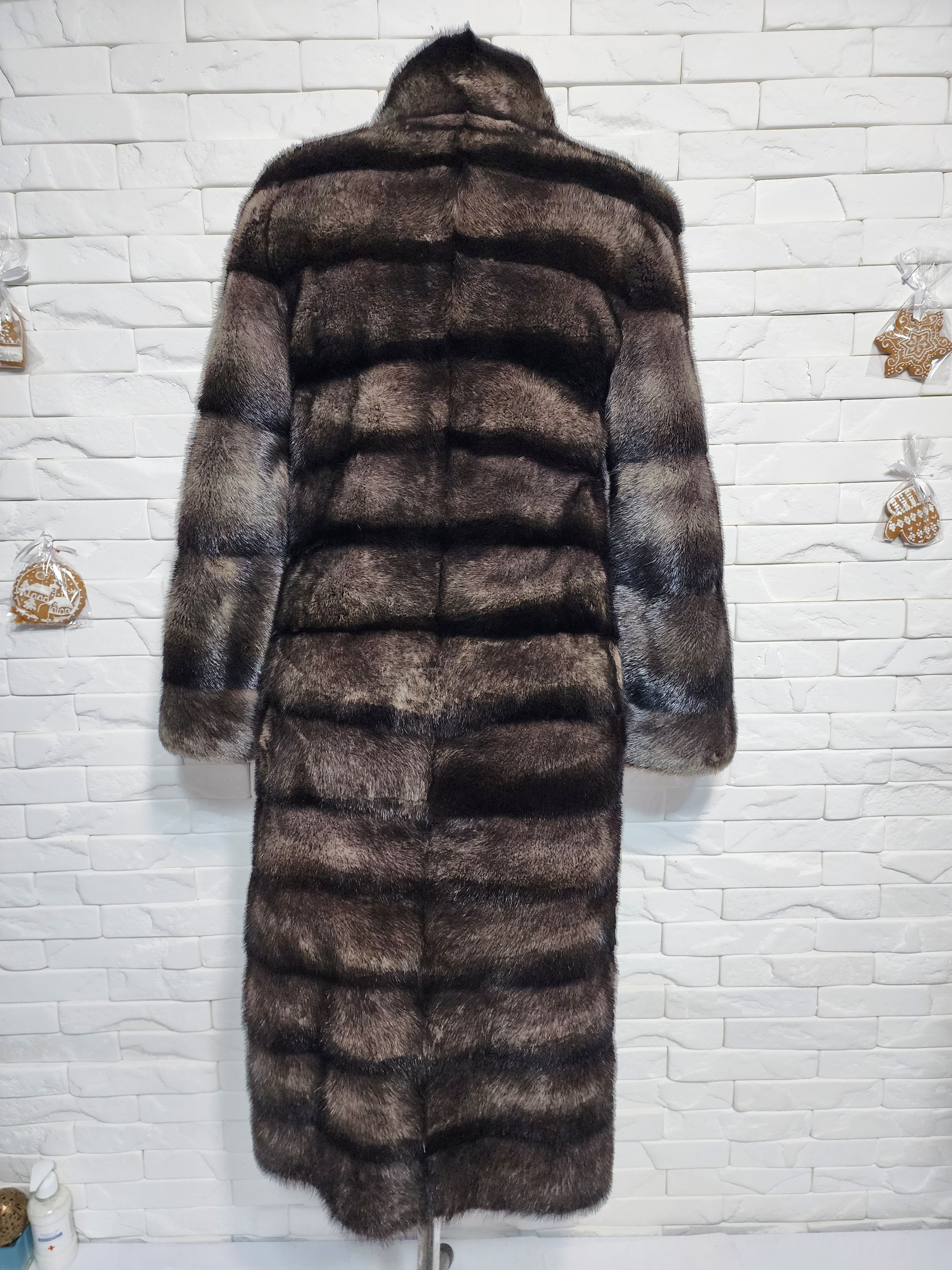 Furla Brown Fur Coat: Women's Mink Coat. Size S / US 4 / IT 40 - 4 Thumbnail