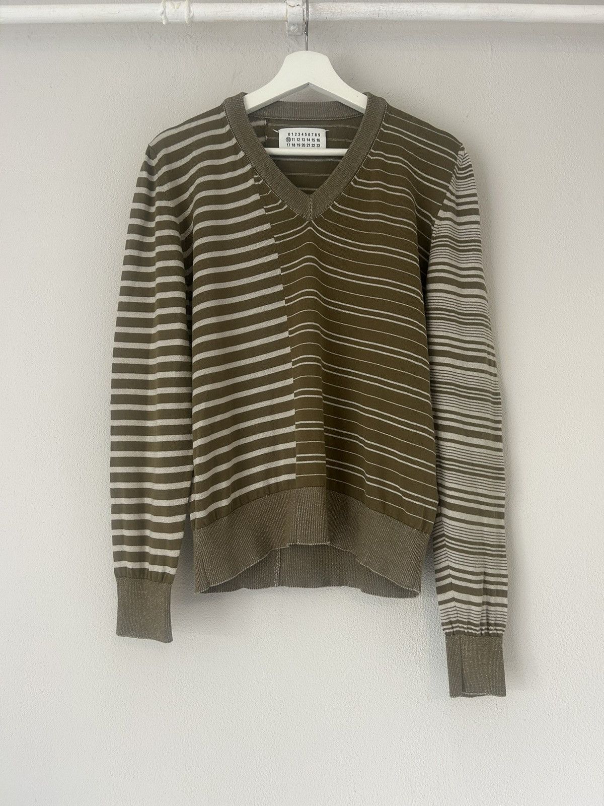 Maison Margiela Reconstructed Asymmetric Striped V-Neck Sweater Size US M / EU 48-50 / 2 - 2 Thumbnail