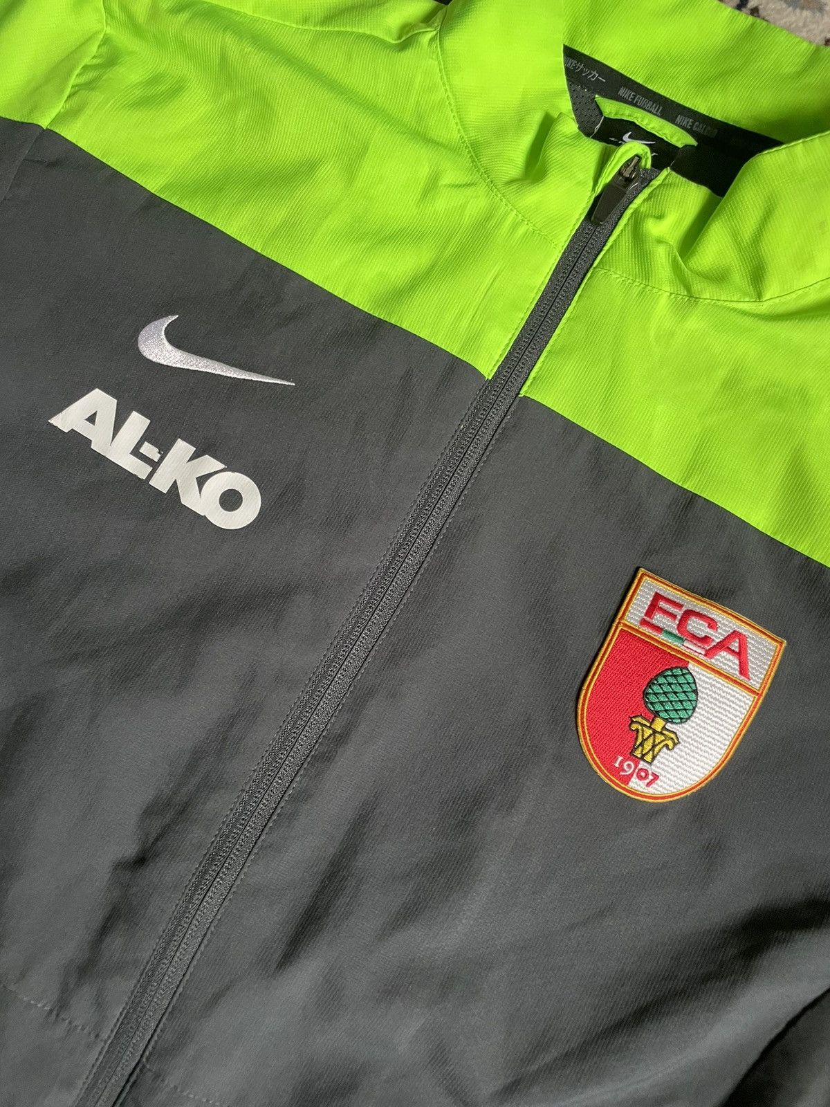 Nike × Vintage Vintage Nike Stadium Jacket FC Augsburg Size US M / EU 48-50 / 2 - 2 Thumbnail