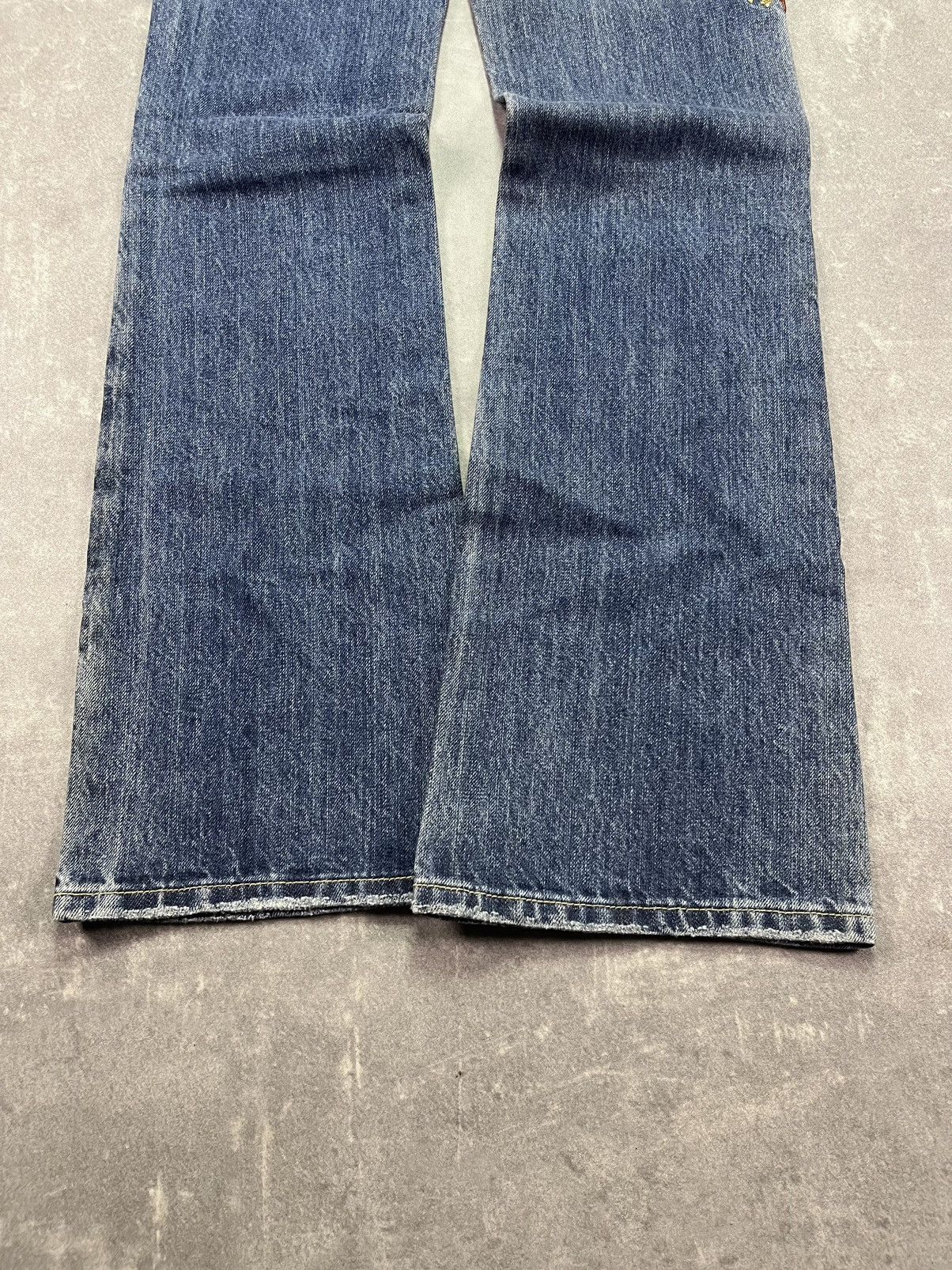 Miss Me Miss Me Vintage Embroidered Flowers Flared Bootcut Denim 25 Size 25" / US 0 / IT 36 - 14 Thumbnail
