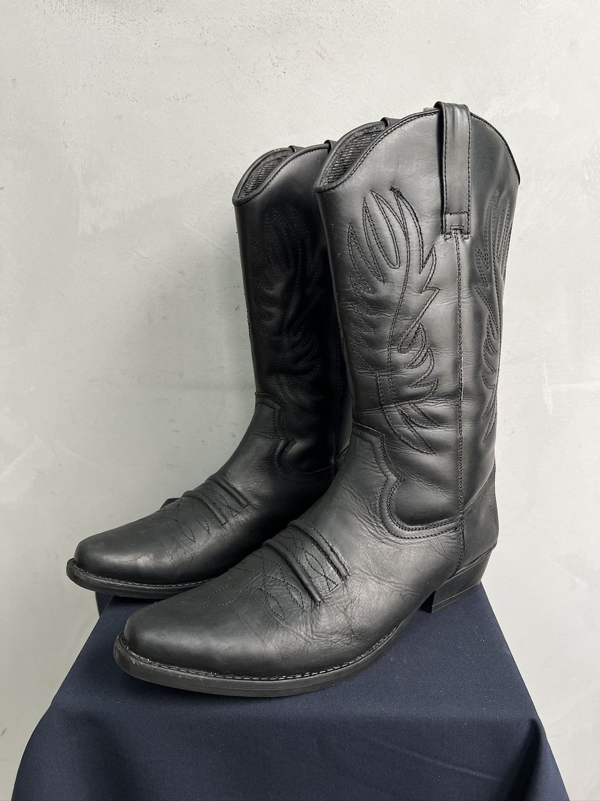 Western Rise Western style black guidi style cowboy boots y2k Size US 10 / EU 43 - 5 Thumbnail