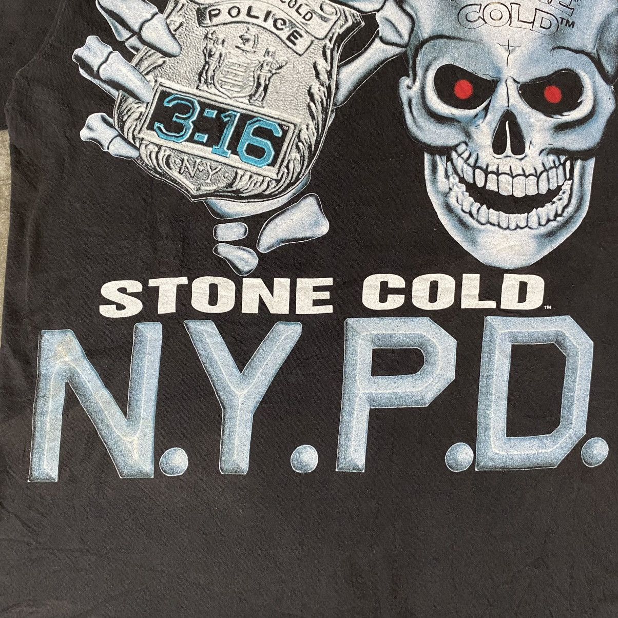 Vintage Vintage 1990’s WWF Stone Cold NYPD Single Stitch Tee Size US L / EU 52-54 / 3 - 6 Thumbnail