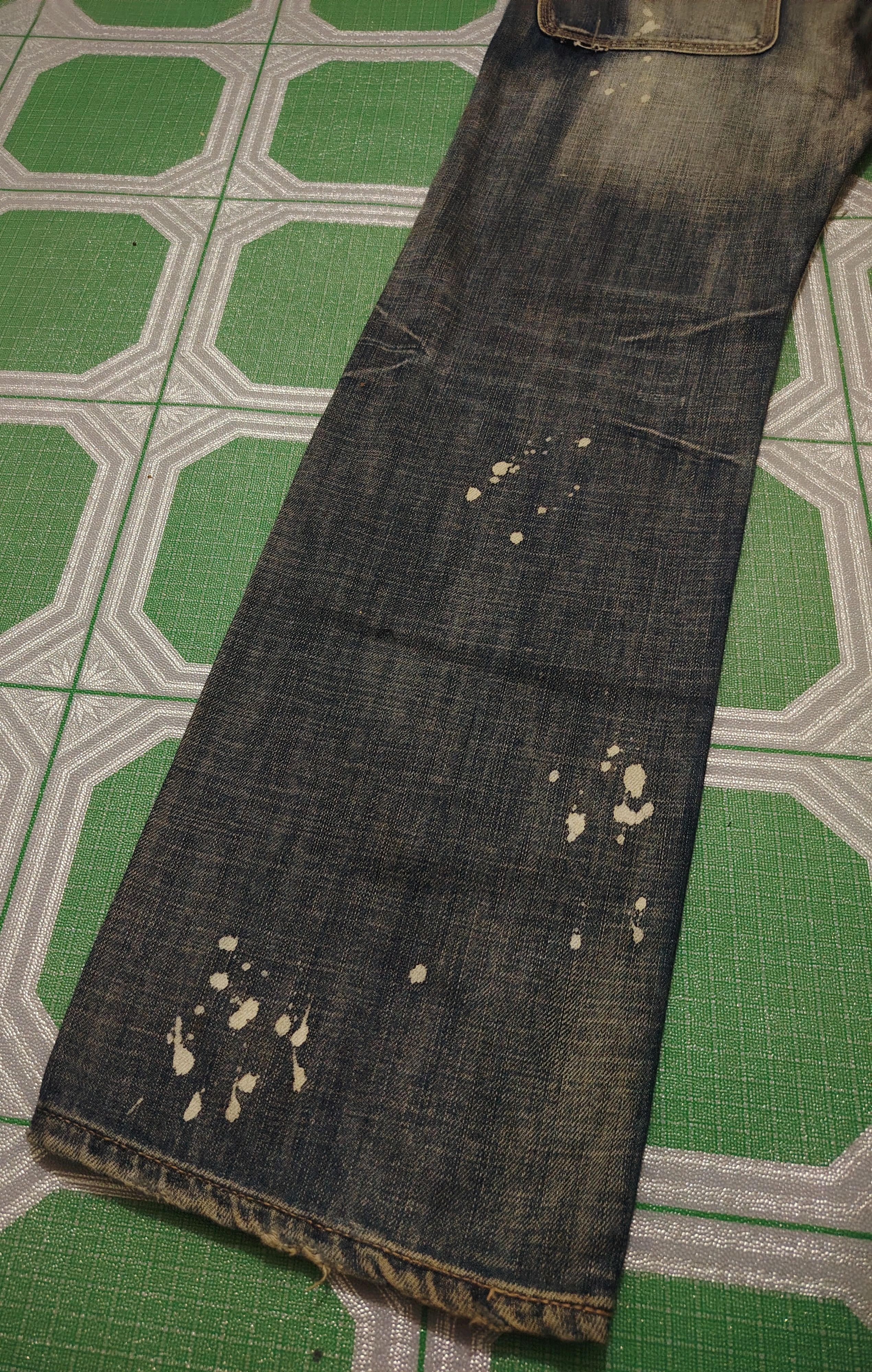 Takeo Kikuchi Vtg Japanese Takeo Kikuchi Pain Splatter Distressed Jeans Size US 30 / EU 46 - 18 Thumbnail