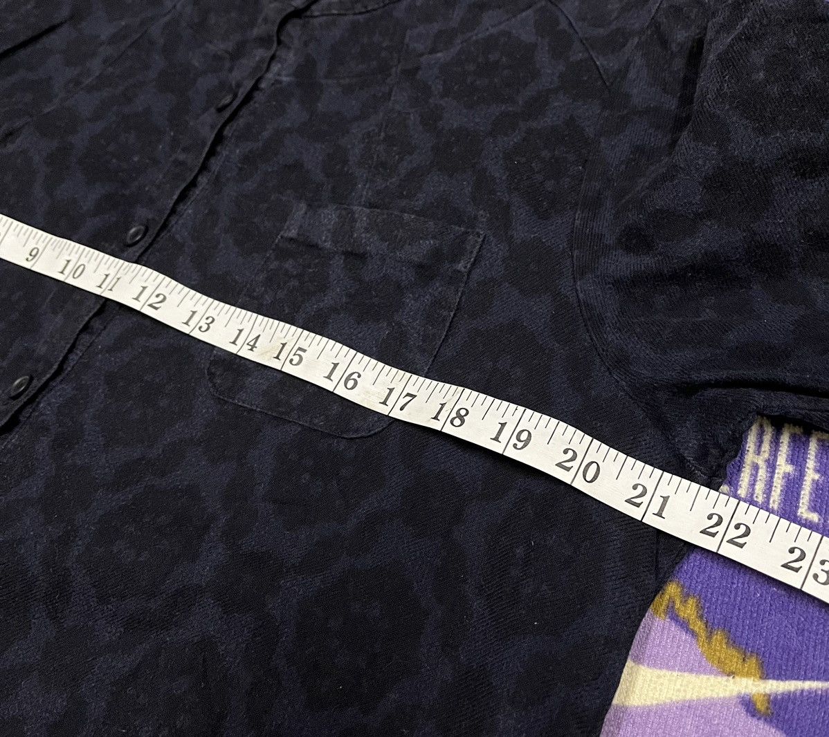 Undercover UNIQLO UNDERCOVER Rare Design Shirt Size L / US 10 / IT 46 - 14 Thumbnail