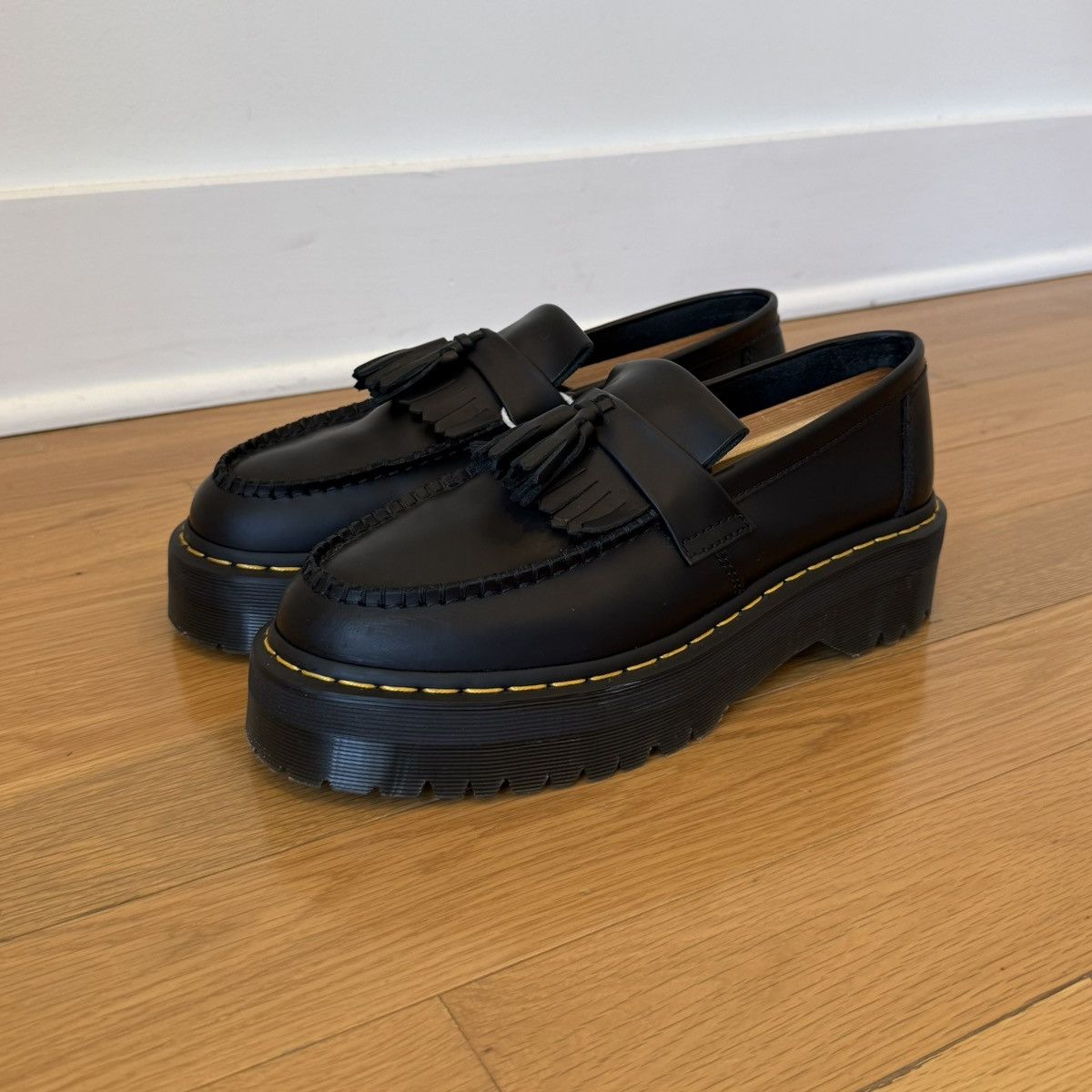 Dr. Martens Dr. Martens Adrian Quad Smooth Leather Tassel Loafers US 9 Size US 9 / EU 42 - 2 Thumbnail