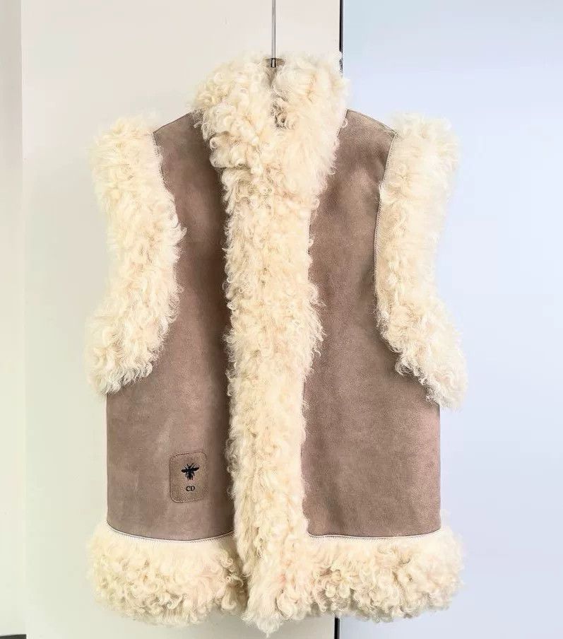 Dior Dior Shearling Vest Coat Size XXS / US 00 / IT 34 - 1 Thumbnail