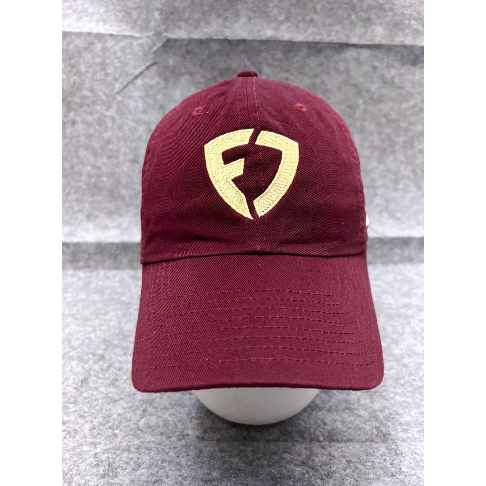 Nike Nike Heritage86 Hat Cap Strap Back Adult One Size Burgandy Red Cotton Twill Baseball Cap Mens Vintage? No. Size ONE SIZE - 2 Thumbnail