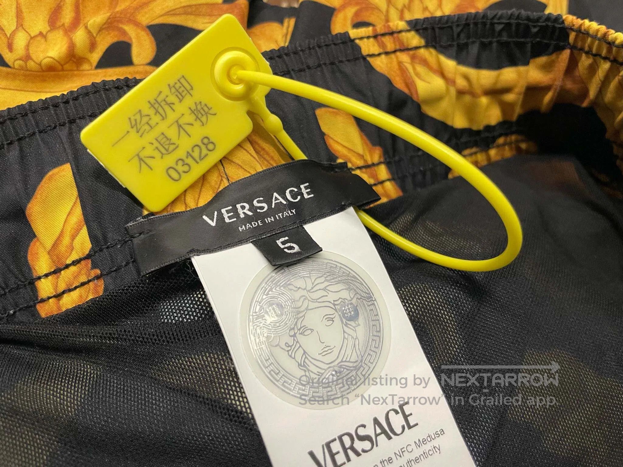 Versace Versace size XXL Black and Gold Pattern Drawstring Shorts Size US 27 - 5 Thumbnail
