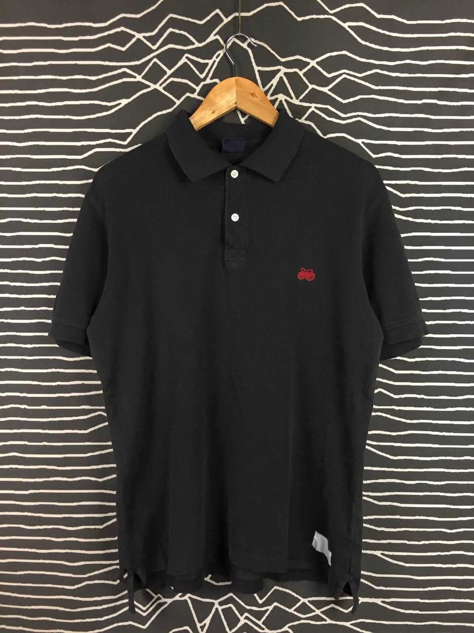 Uniqlo Uniqlo Keith Haring Pop Art City Cycle Logo Polo Shirt Size US L / EU 52-54 / 3 - 1 Thumbnail