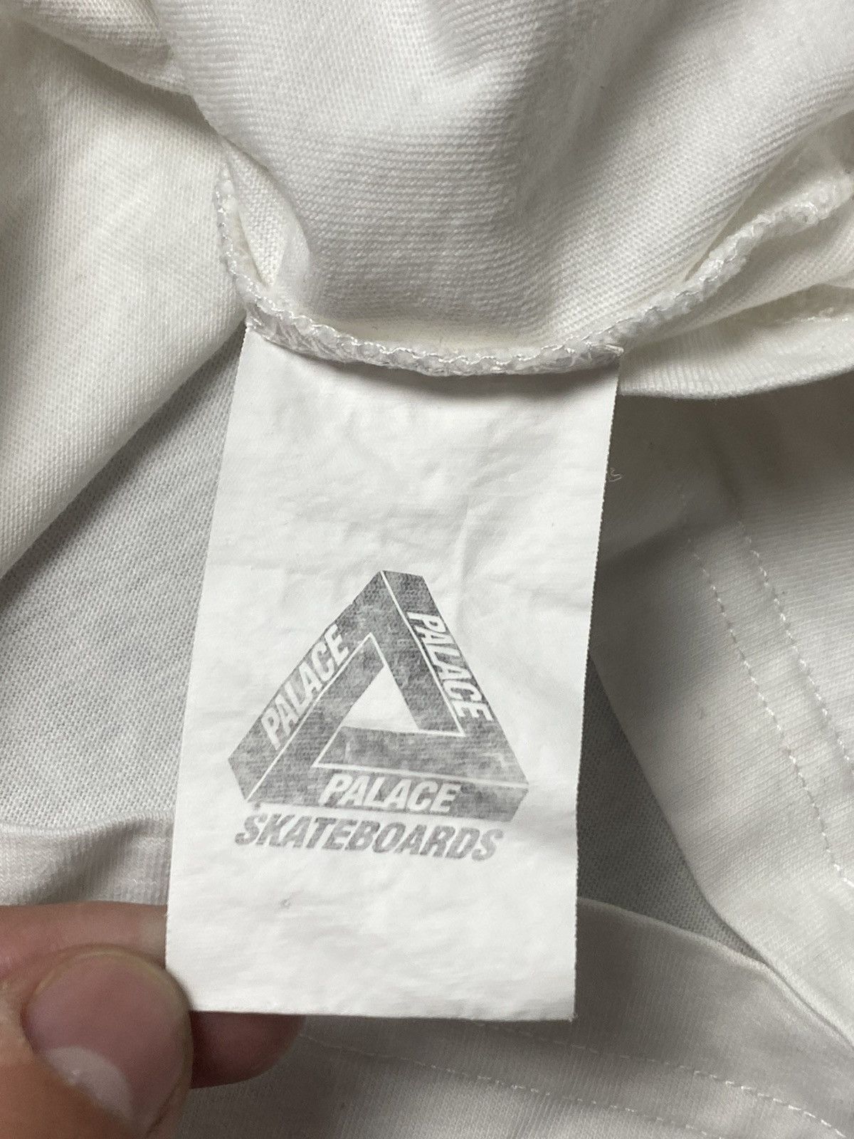Palace Palace F/W 2019 London Wave White Cotton T-Shirt Mens Size L Size US L / EU 52-54 / 3 - 8 Thumbnail