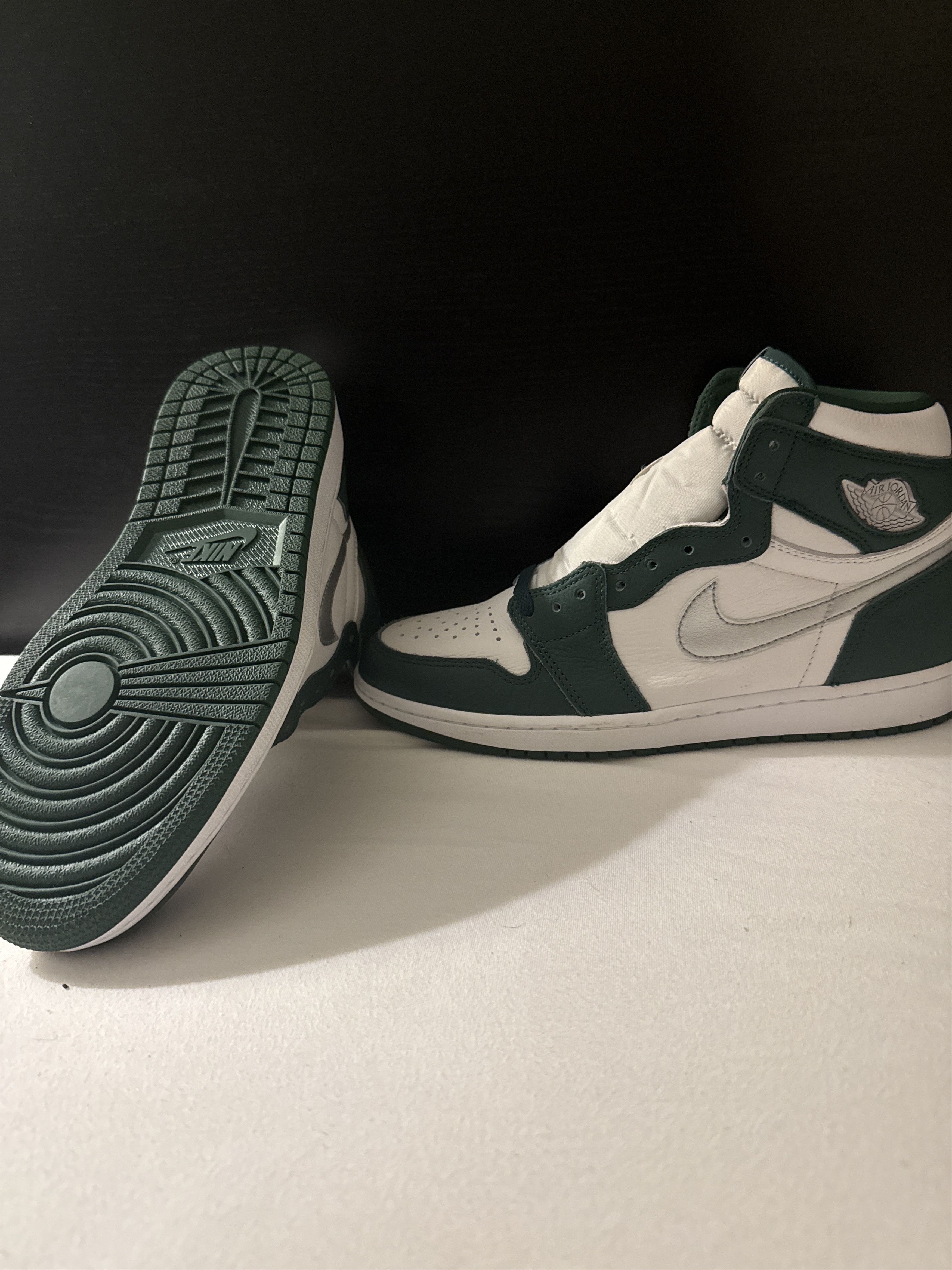Nike jordan 1 high george green Size US 10 / EU 43 - 7 Thumbnail