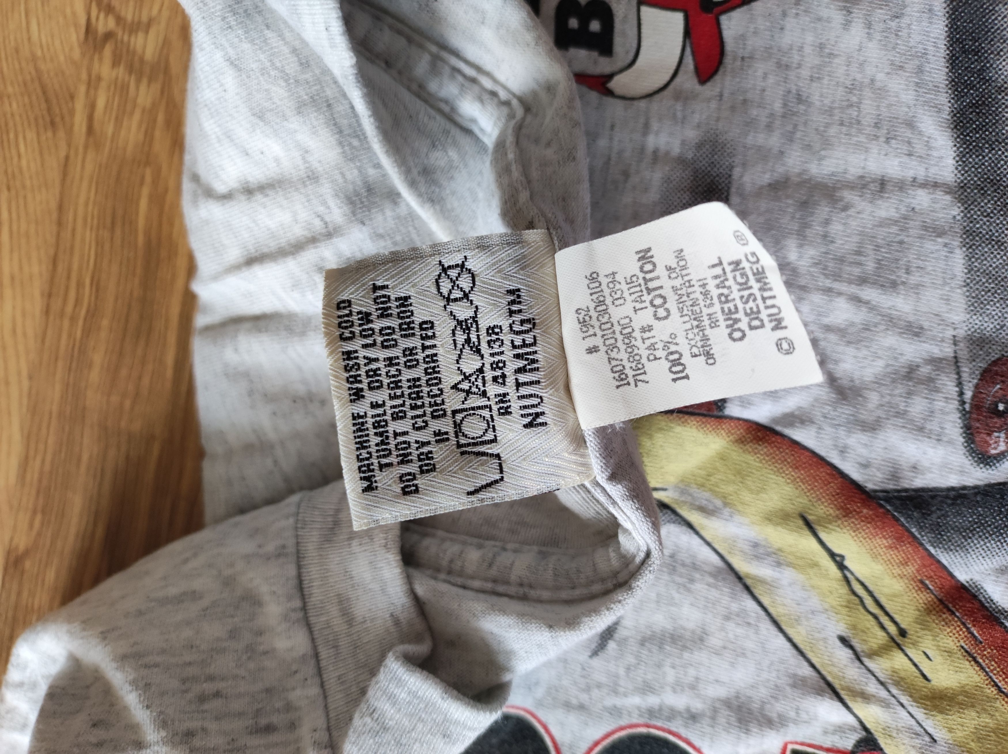 Nutmeg Vintage Nutmeg Chicago Bulls early 2000s graphic tee Size US XL / EU 56 / 4 - 10 Thumbnail