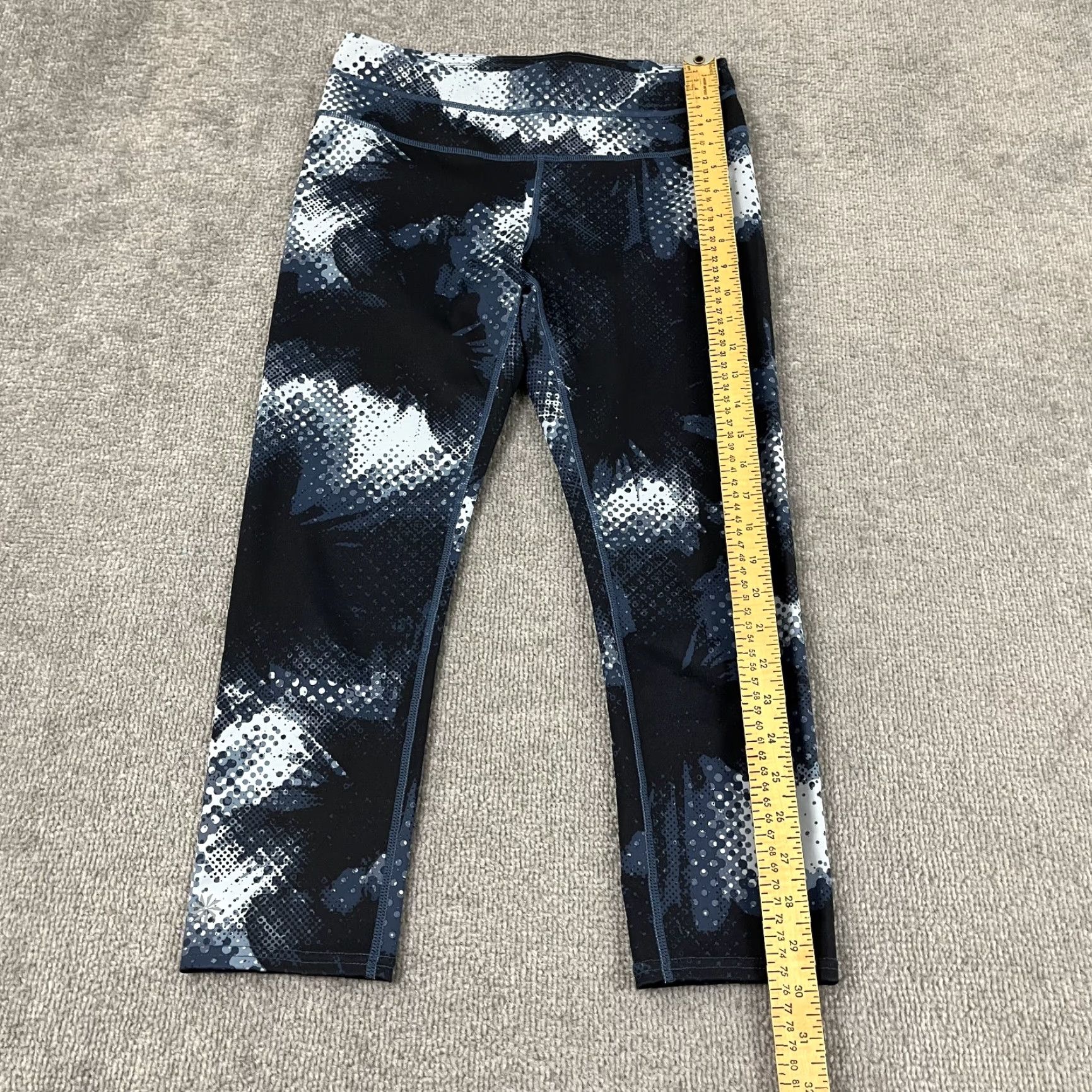 Athleta Athleta Leggings Womens Small x 21" Crop Blue Floral Abstract Mid Rise Gym Yoga Size 28" / US 6 / IT 42 - 3 Thumbnail