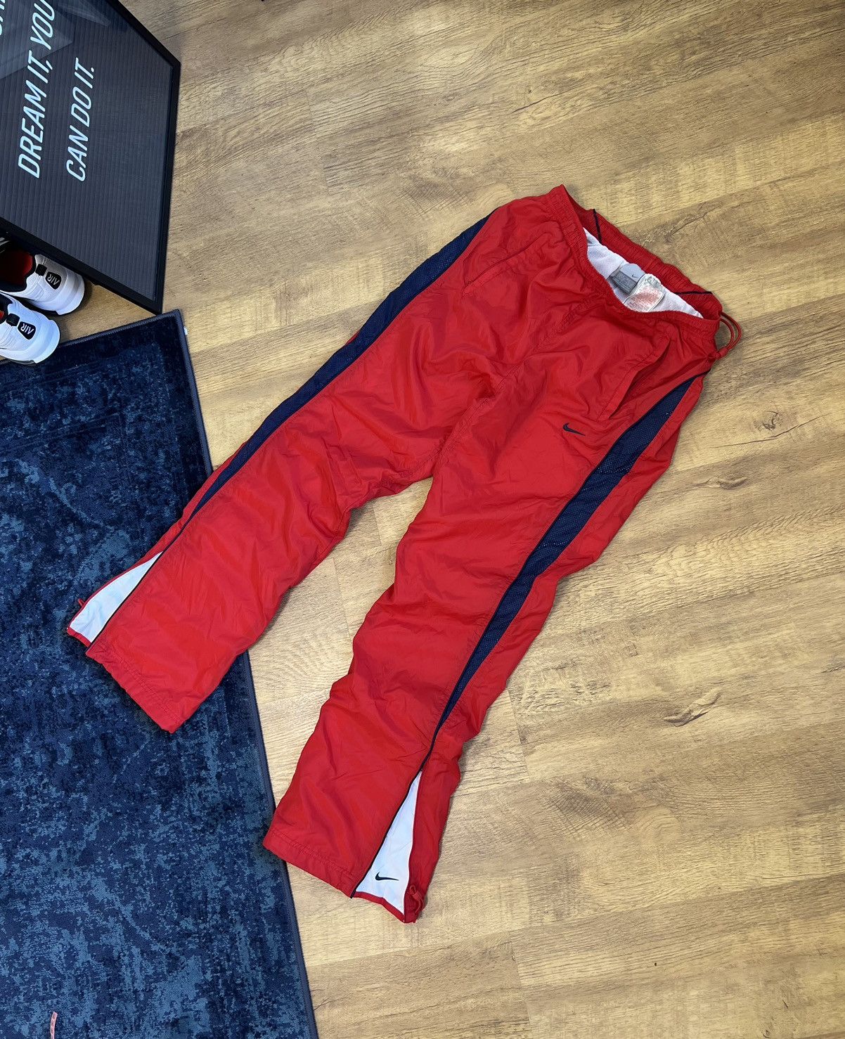 Vintage Nike vintage Rare red pants unisex Size US 30 / EU 46 - 1 Thumbnail