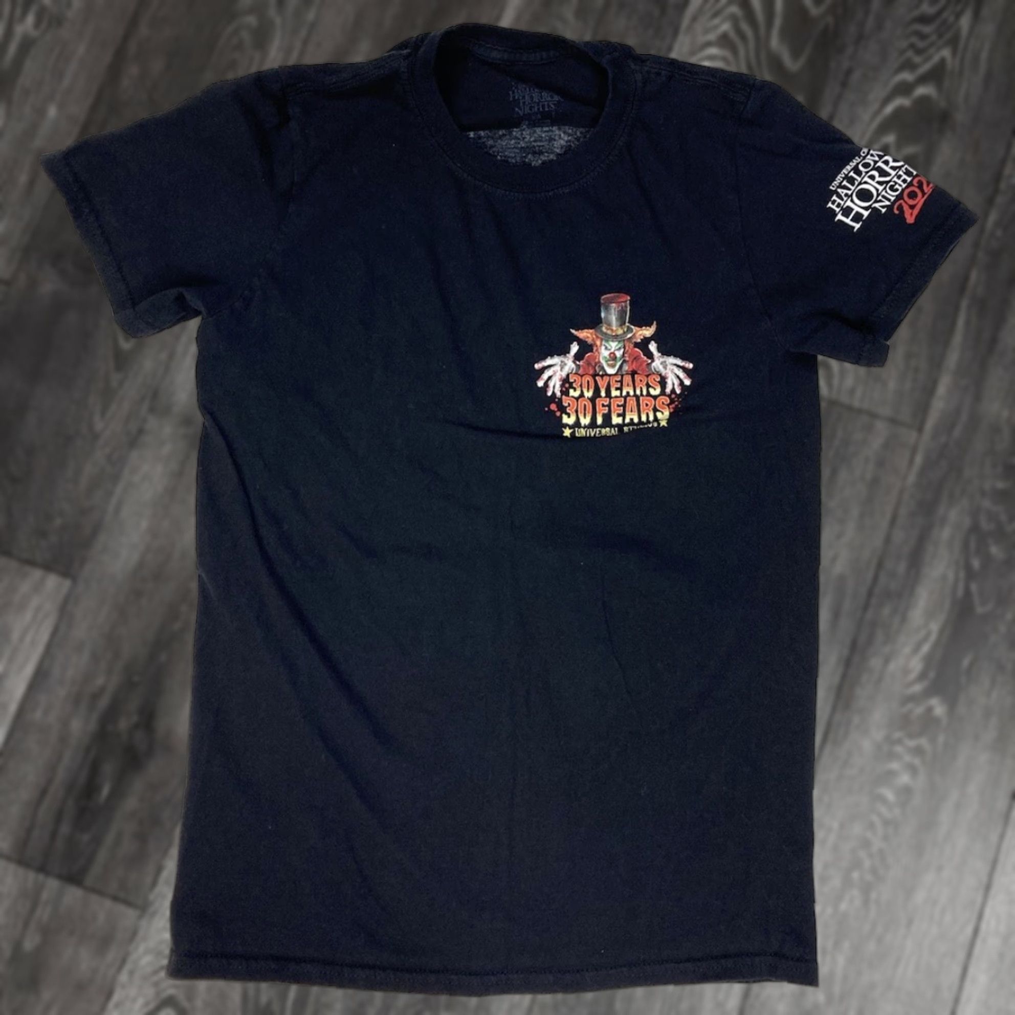 Vintage VINTAGE Universal Studios Halloween Horror Nights 2021 30 Years Fear T-shirt Women XS Size XS / US 0-2 / IT 36-38 - 1 Thumbnail